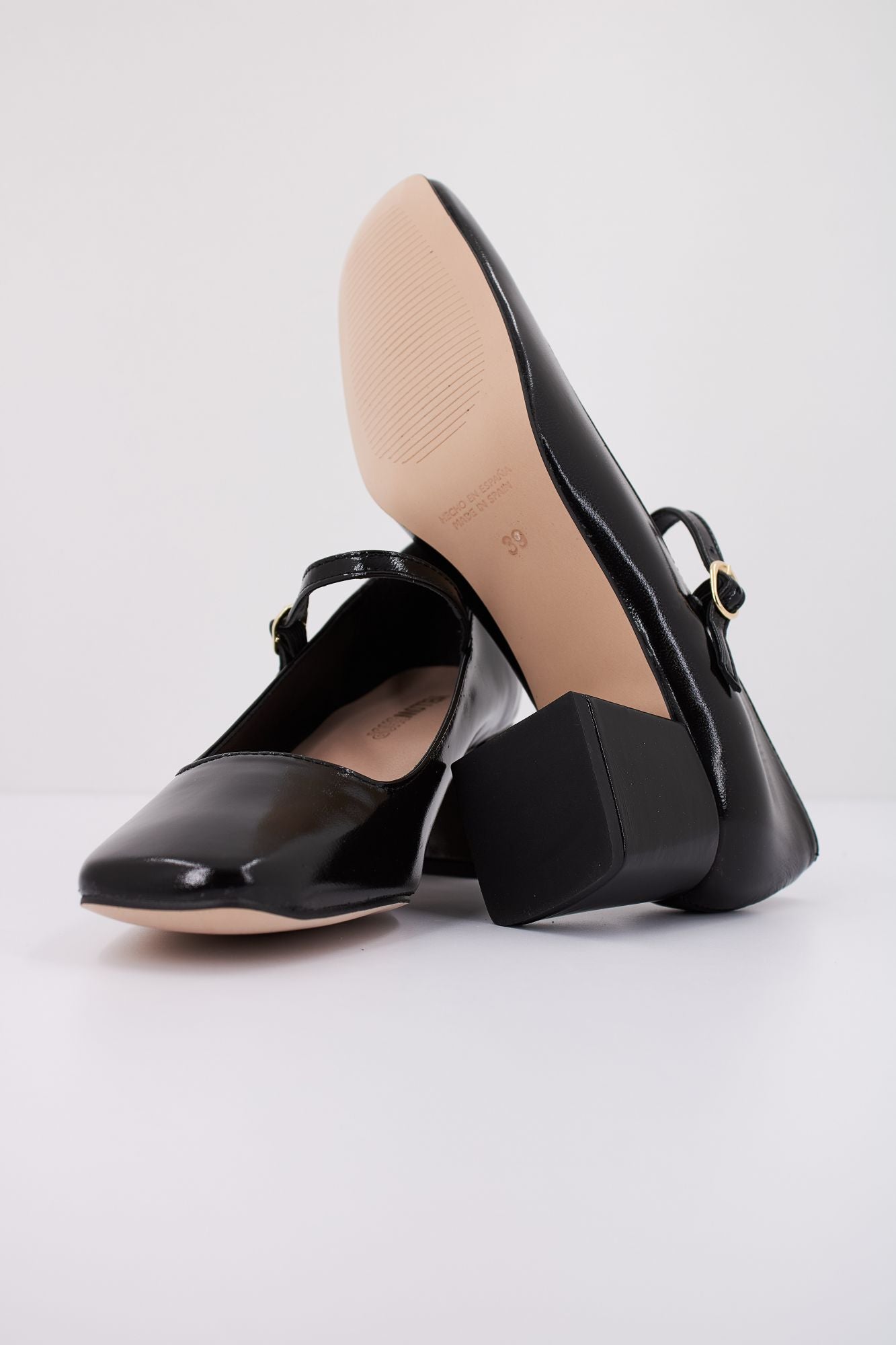 YELLOW PATRICIA en color NEGRO (5)