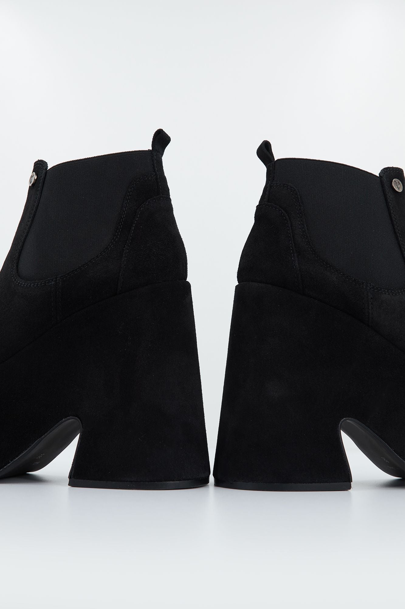 YELLOW ANALGÉSICA en color NEGRO (4)