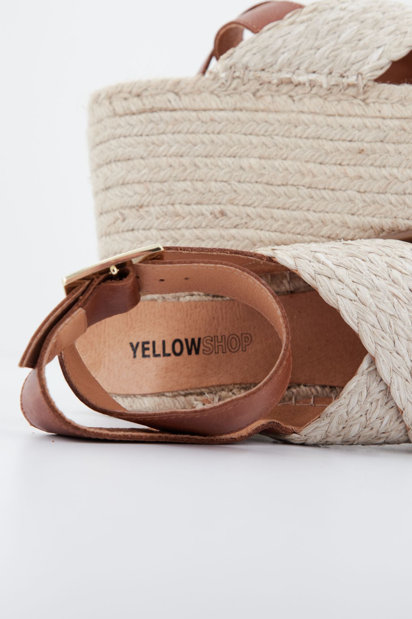 YELLOW IRIS en color MARRON (4)