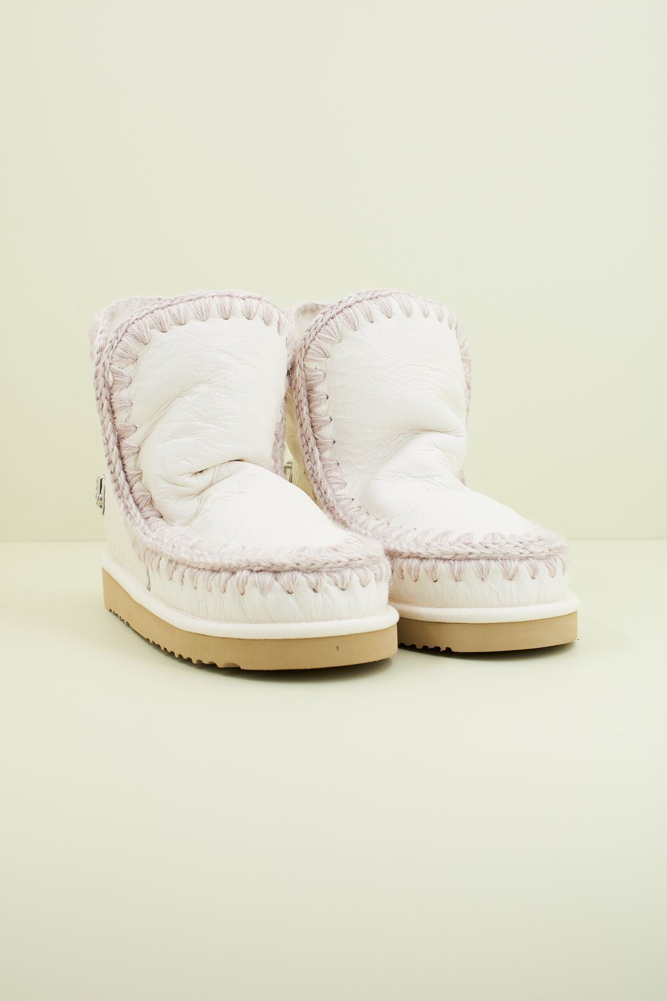 MOU ESKIMO 18 WHITH RHINESTONES LOGO en color BLANCO (2)