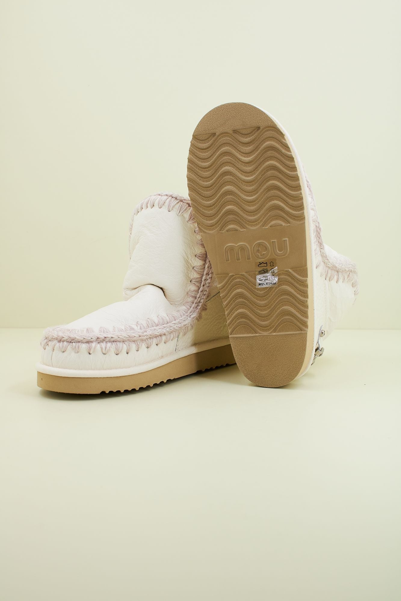 MOU ESKIMO 18 WHITH RHINESTONES LOGO en color BLANCO (4)