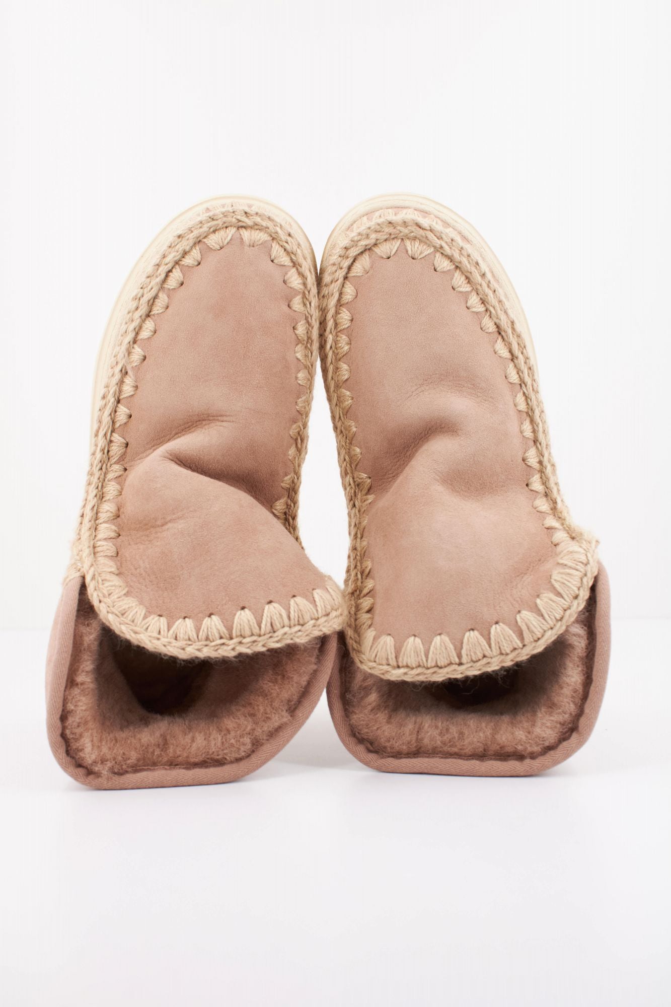 MOU ESKIMO SNEAKER BOLD GLIT. en color BEIS (3)