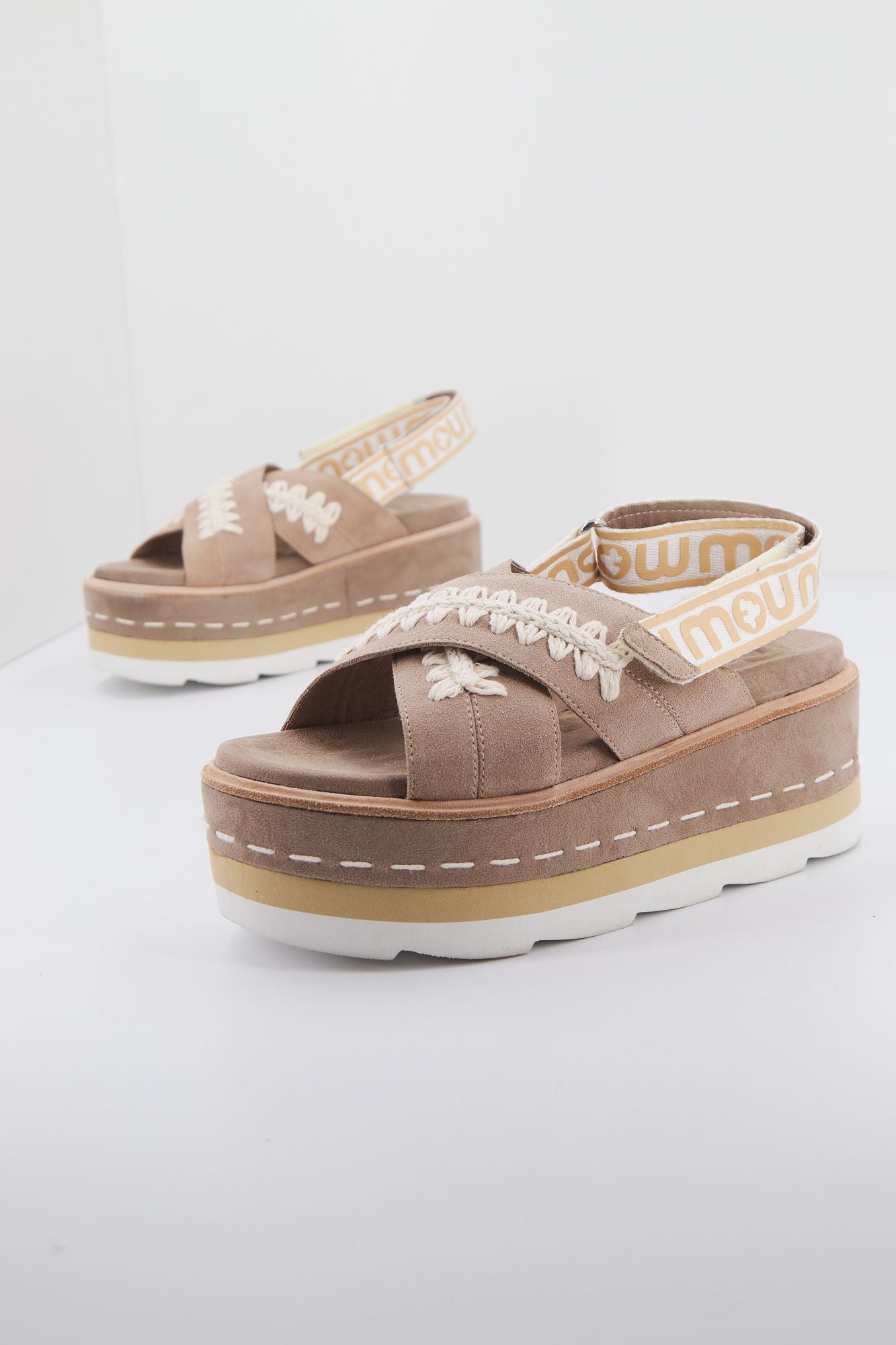 MOU MU SW351002A en color MARRON CLARO (1)