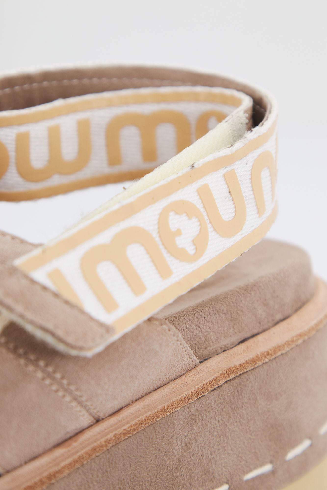 MOU MU SW351002A en color MARRON CLARO (4)