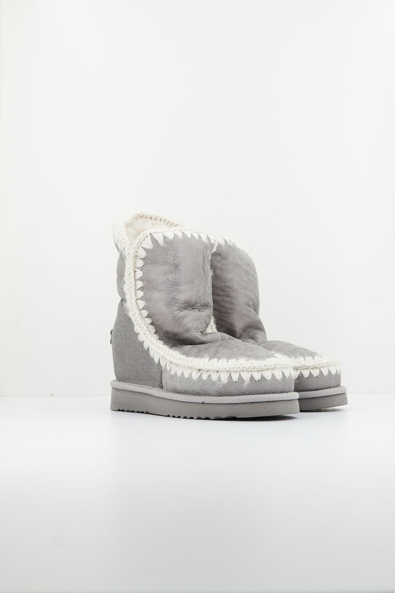 MOU FW121000C en color GRIS (2)