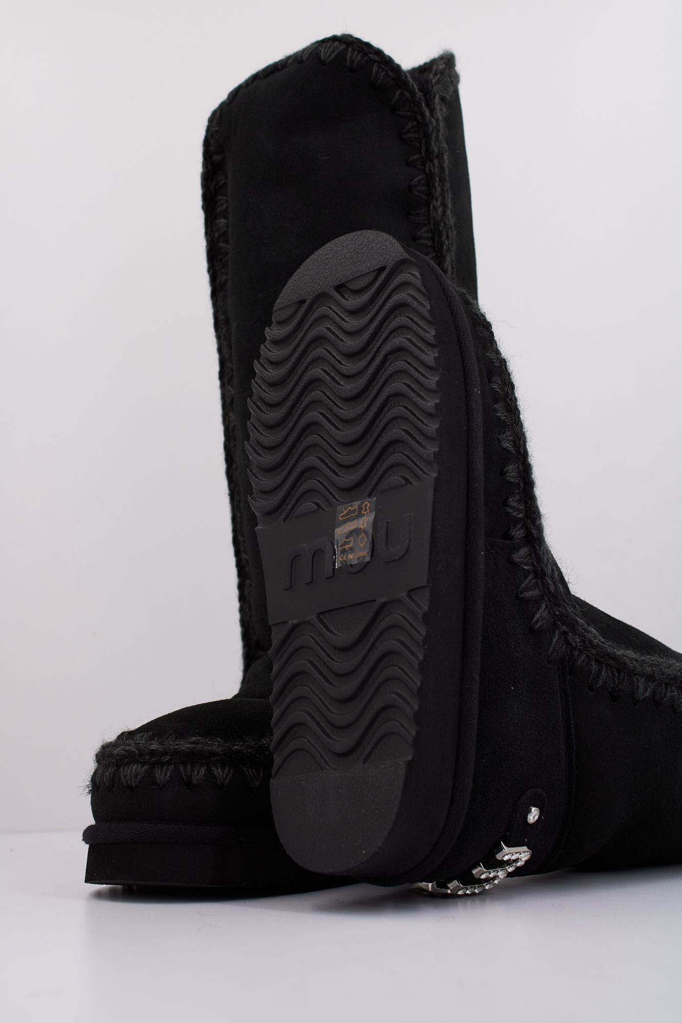 MOU ESKIMO 40 RHINESTONES LOGO en color NEGRO (5)