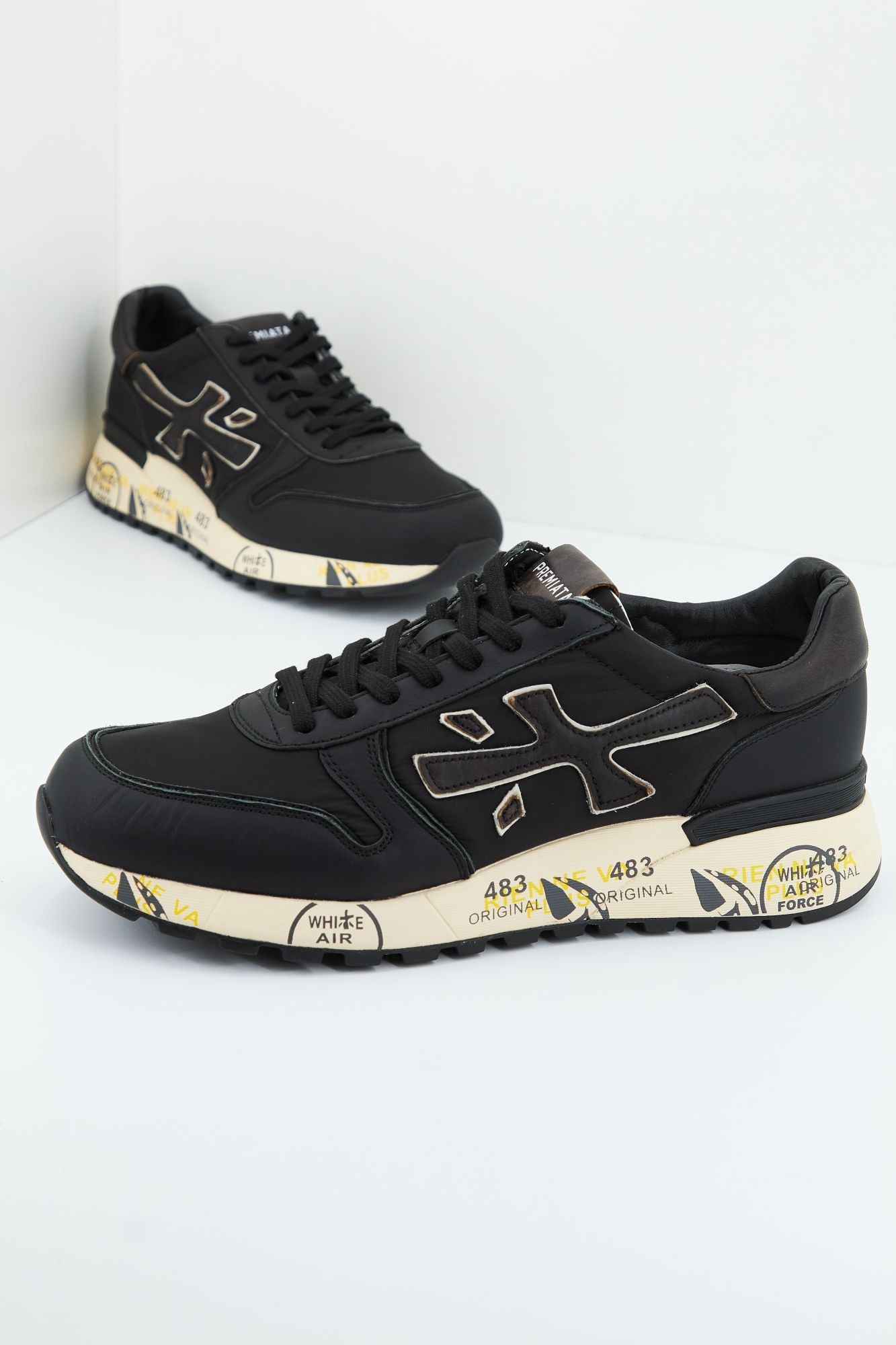 PREMIATA MICK en color NEGRO (1)