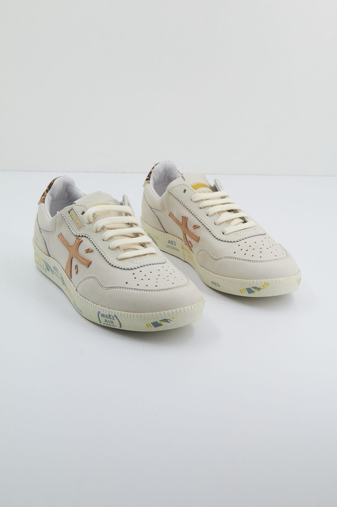 PREMIATA CLAYD 6355 en color BEIS (1)