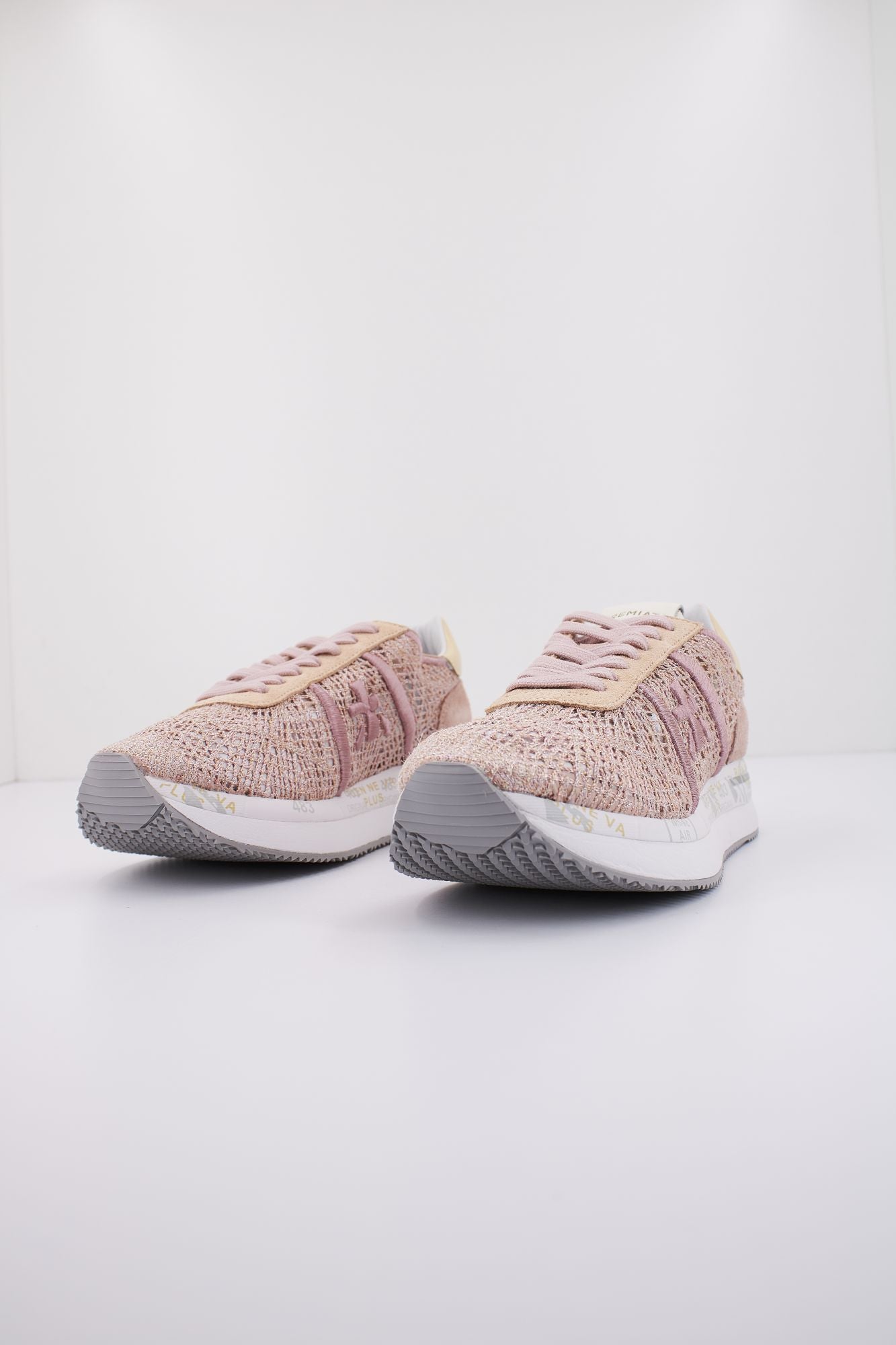 PREMIATA CONNY en color ROSA (2)