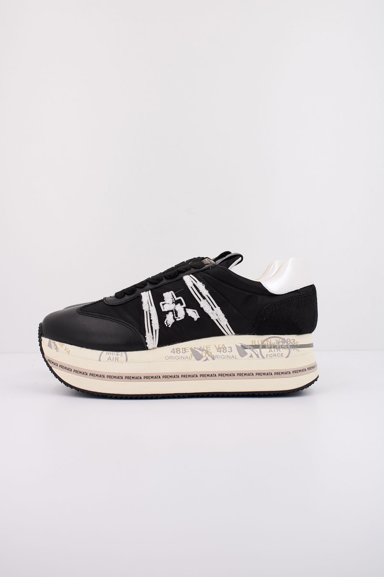 PREMIATA BETH 6953 en color NEGRO (1)