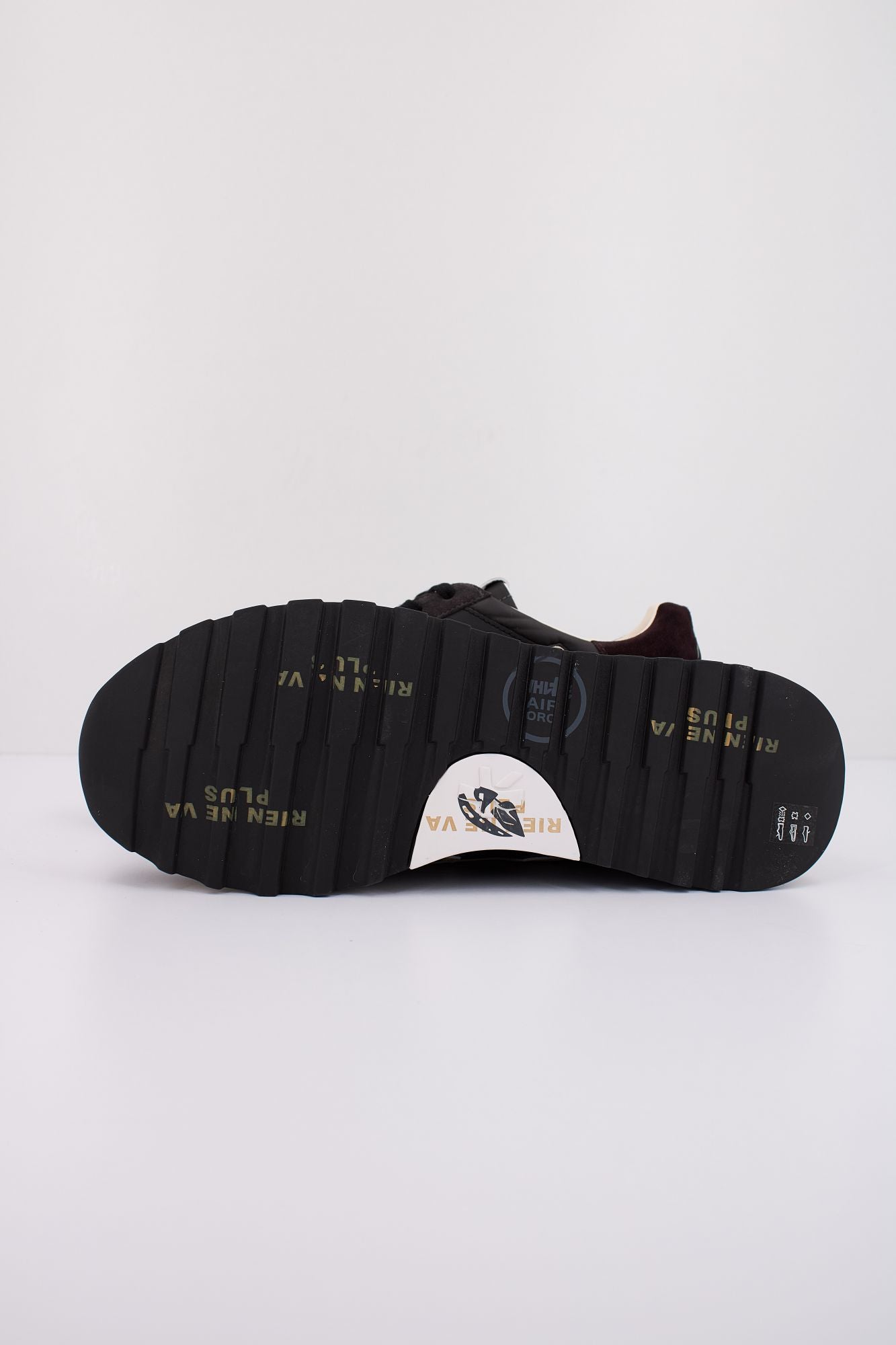 PREMIATA MICK 6872 en color NEGRO (5)