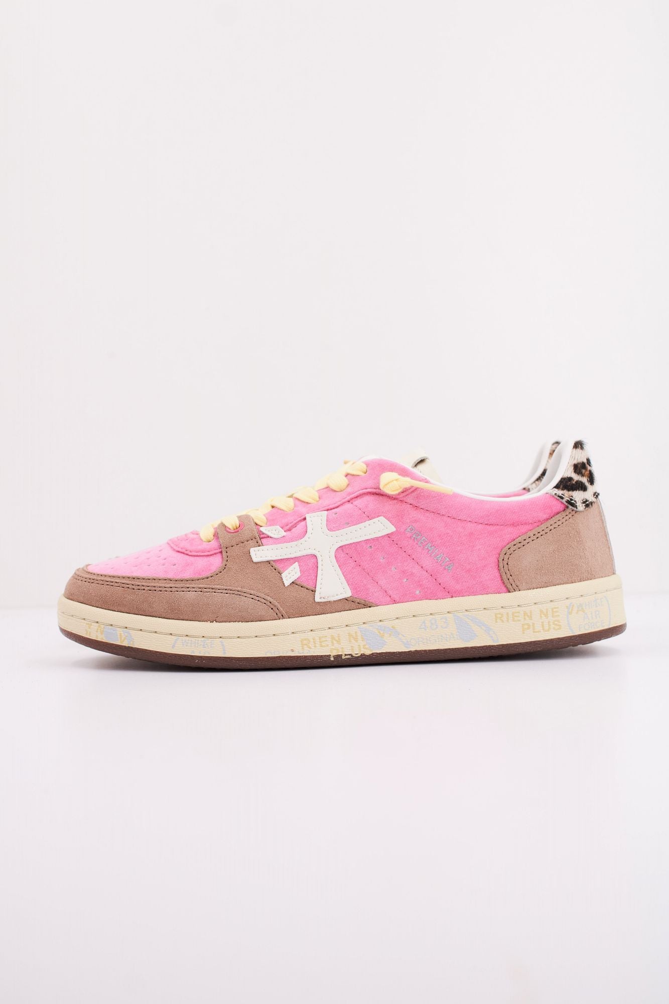 PREMIATA BSKT CLAYD 7 en color ROSA (1)