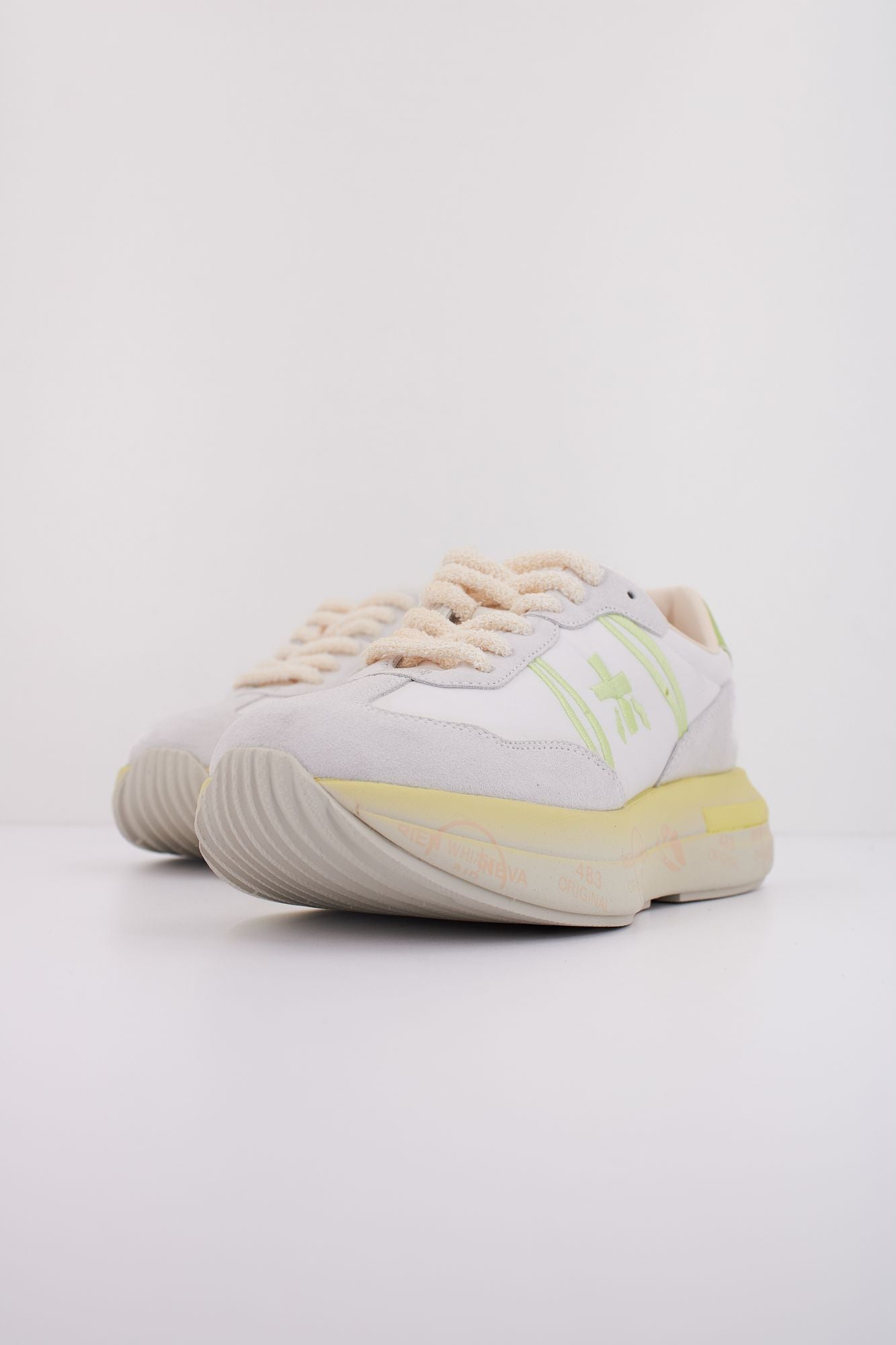 PREMIATA CASSIE 7384 en color BLANCO (2)