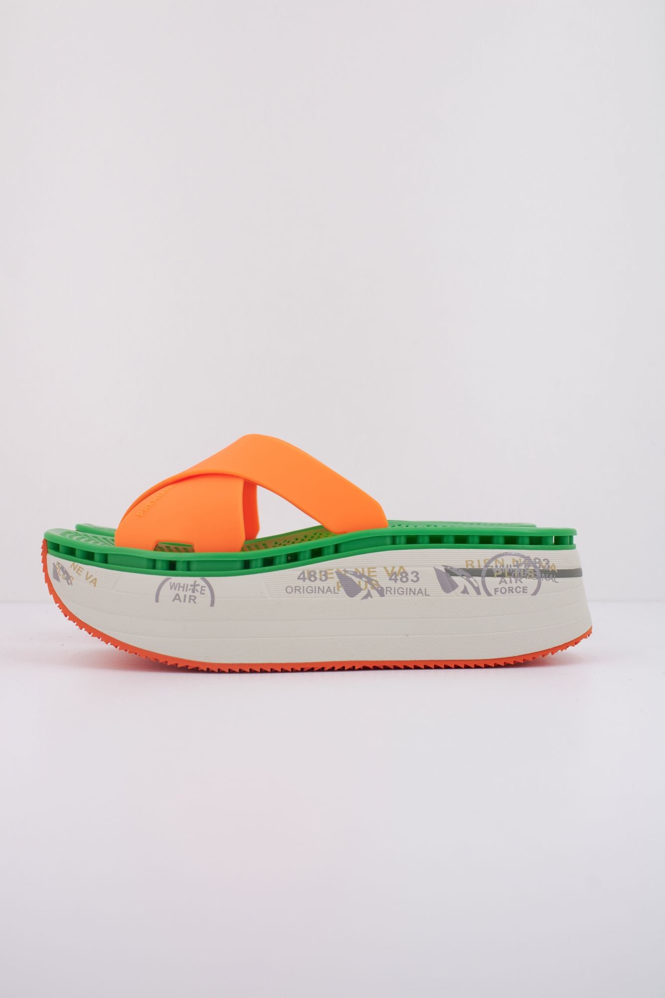 PREMIATA MOURA 7461 en color NARANJA (1)