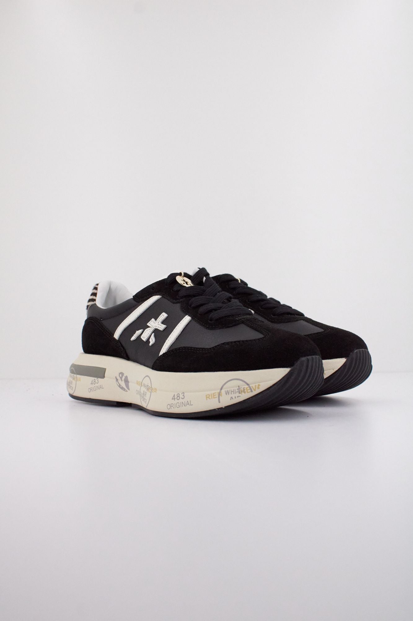 PREMIATA CASSIE 7681 en color NEGRO (2)