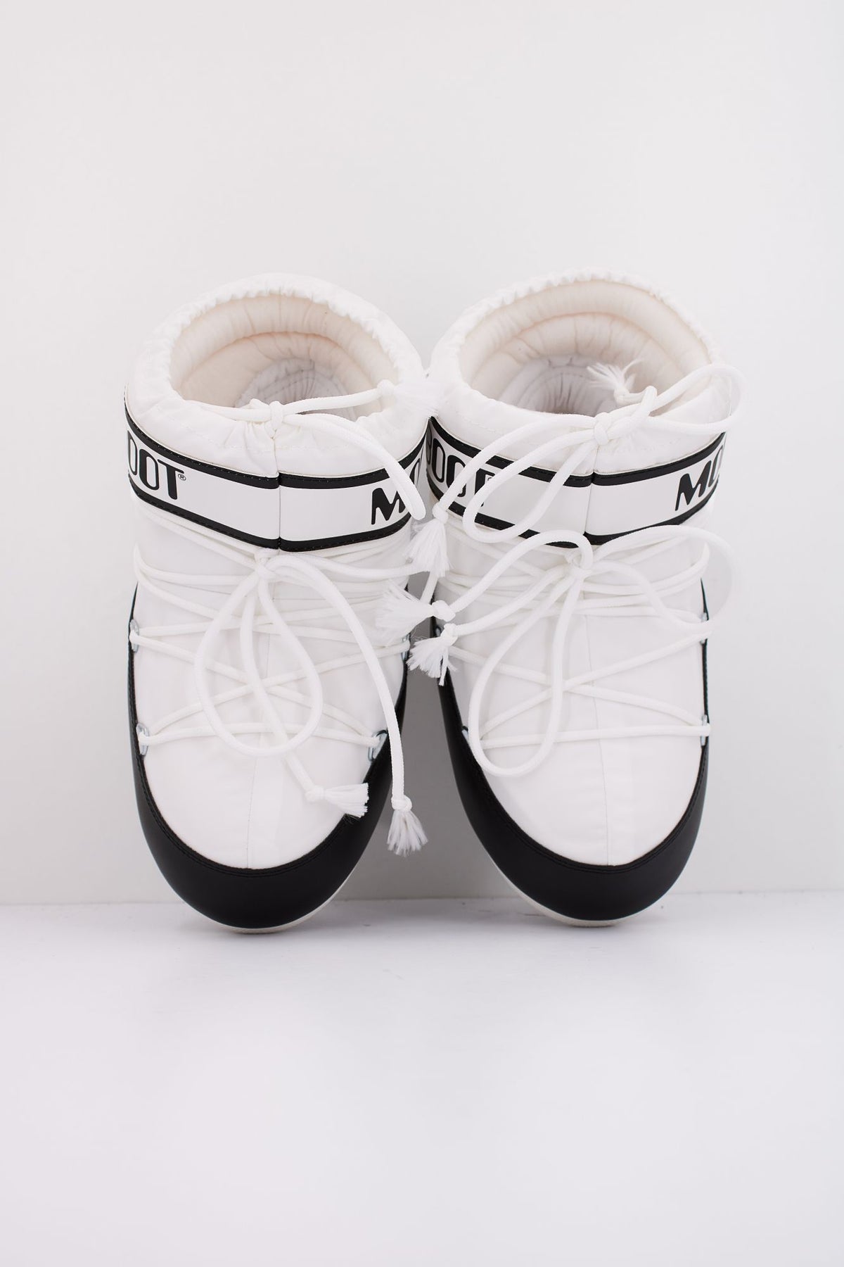 MOON BOOT ICON LOW NYLON 14093400 001 en color BLANCO (3)