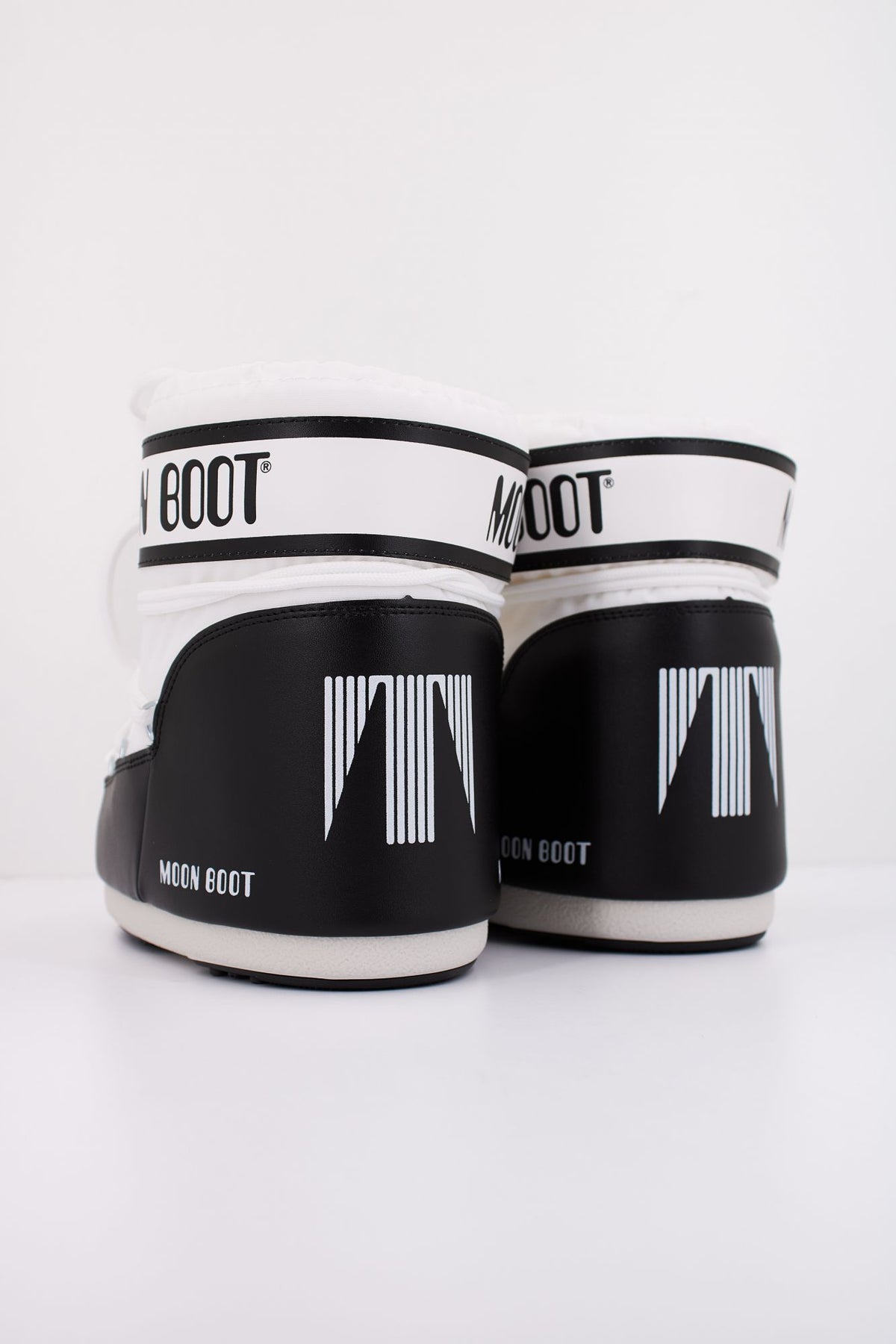 MOON BOOT ICON LOW NYLON 14093400 001 en color BLANCO (4)