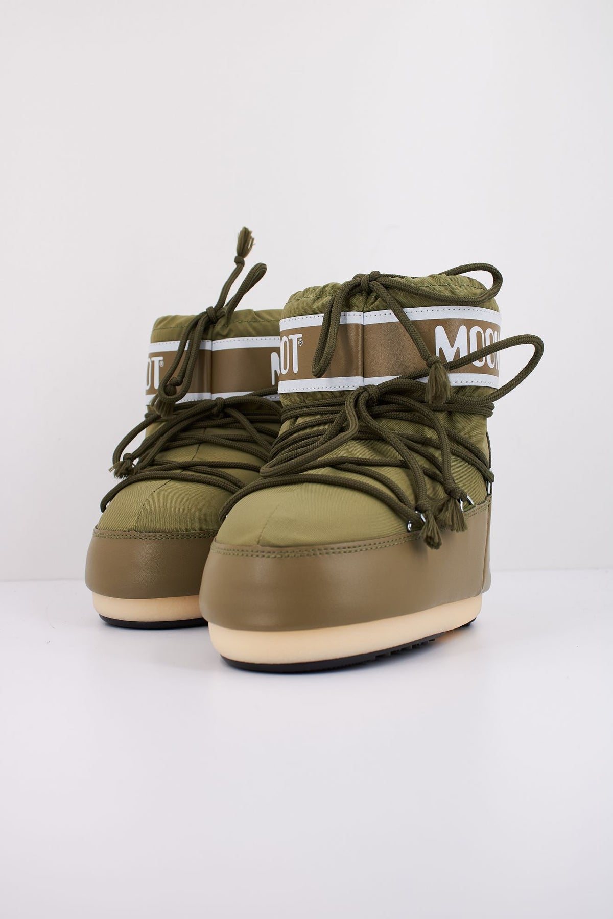MOON BOOT ICON LOW NYLON 14093400 006 en color VERDE (2)