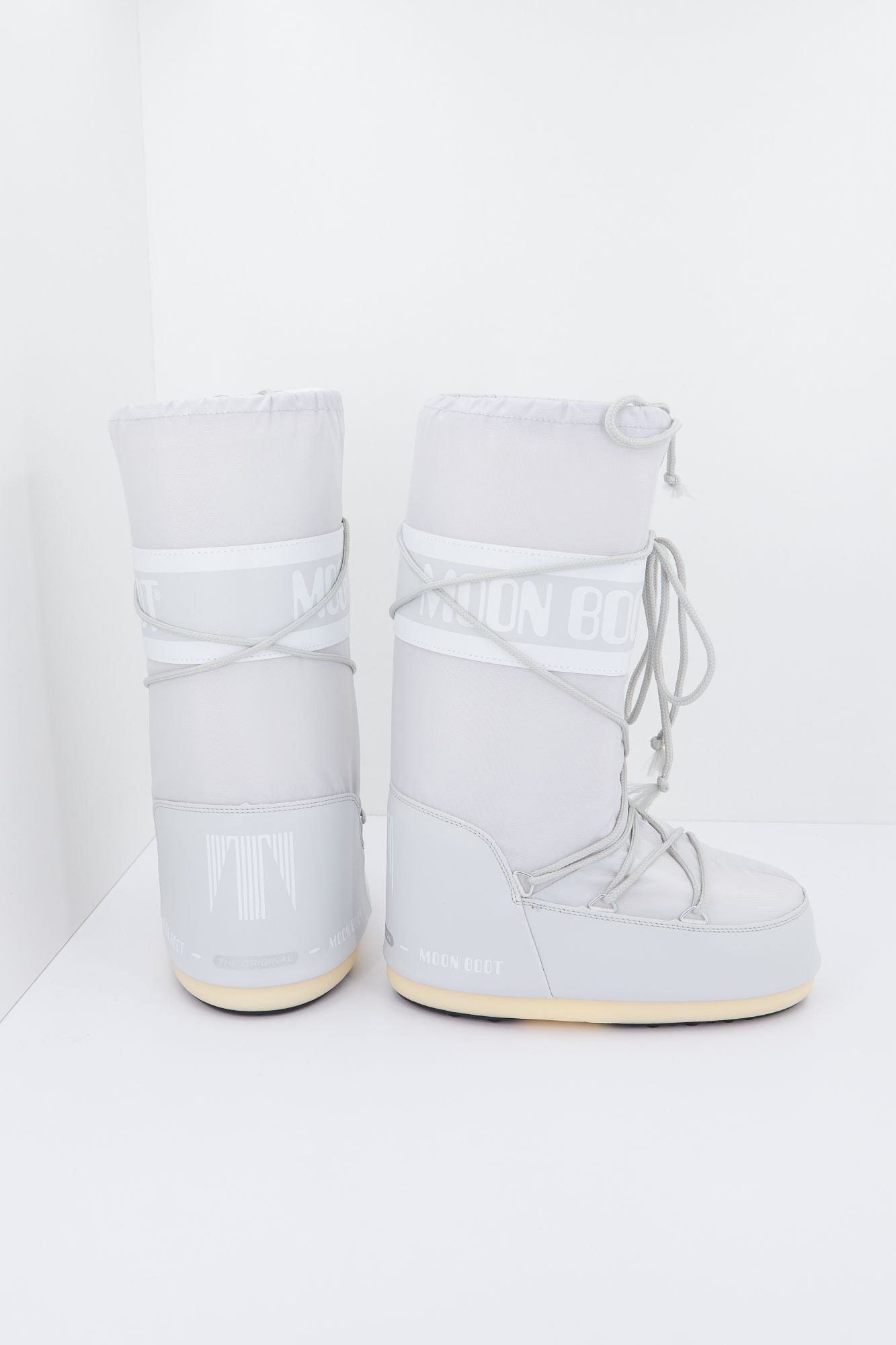 MOON BOOT ICON NYLON en color GRIS (2)