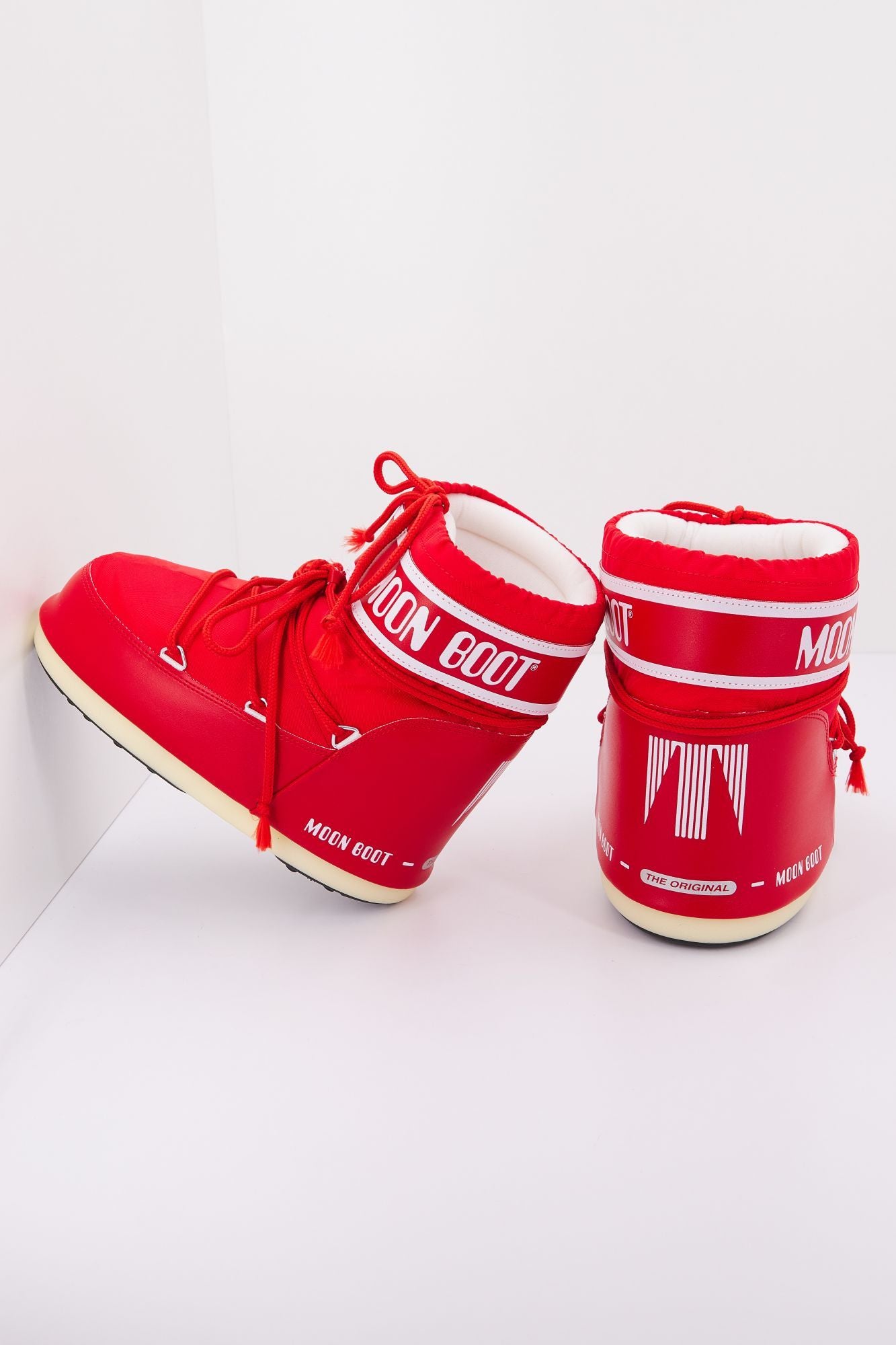 MOON BOOT ICON LOW NYL en color ROJO (2)