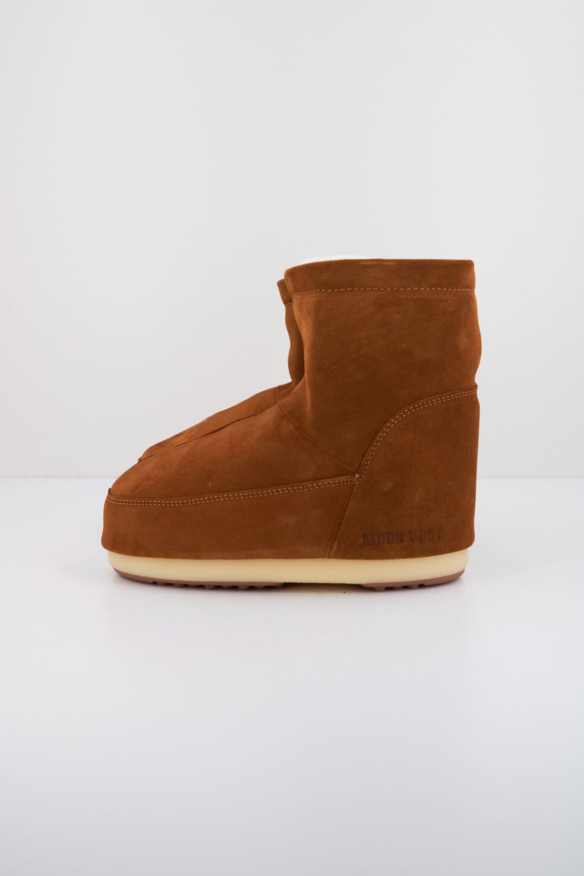 MOON BOOT ICON LOW NOLACE SUEDE 14094000 002 en color MARRON (1)