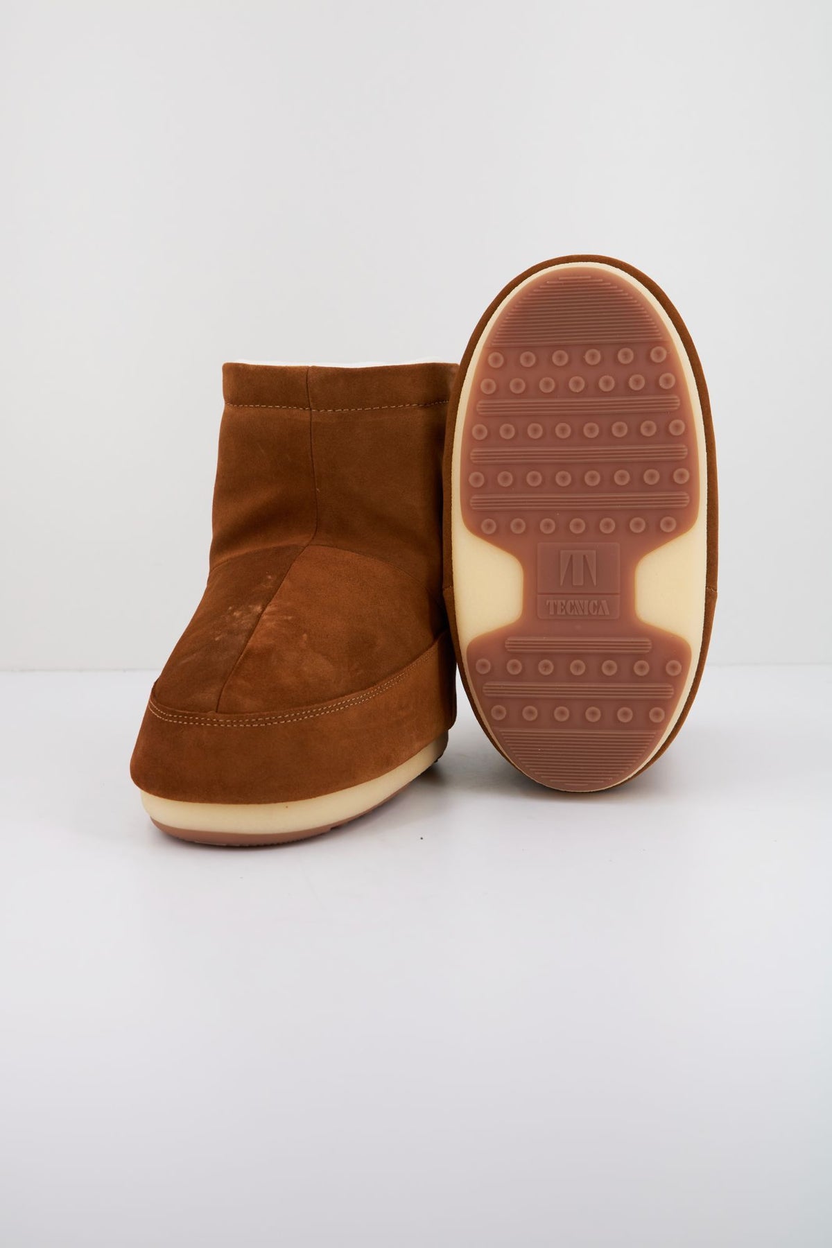 MOON BOOT ICON LOW NOLACE SUEDE 14094000 002 en color MARRON (4)