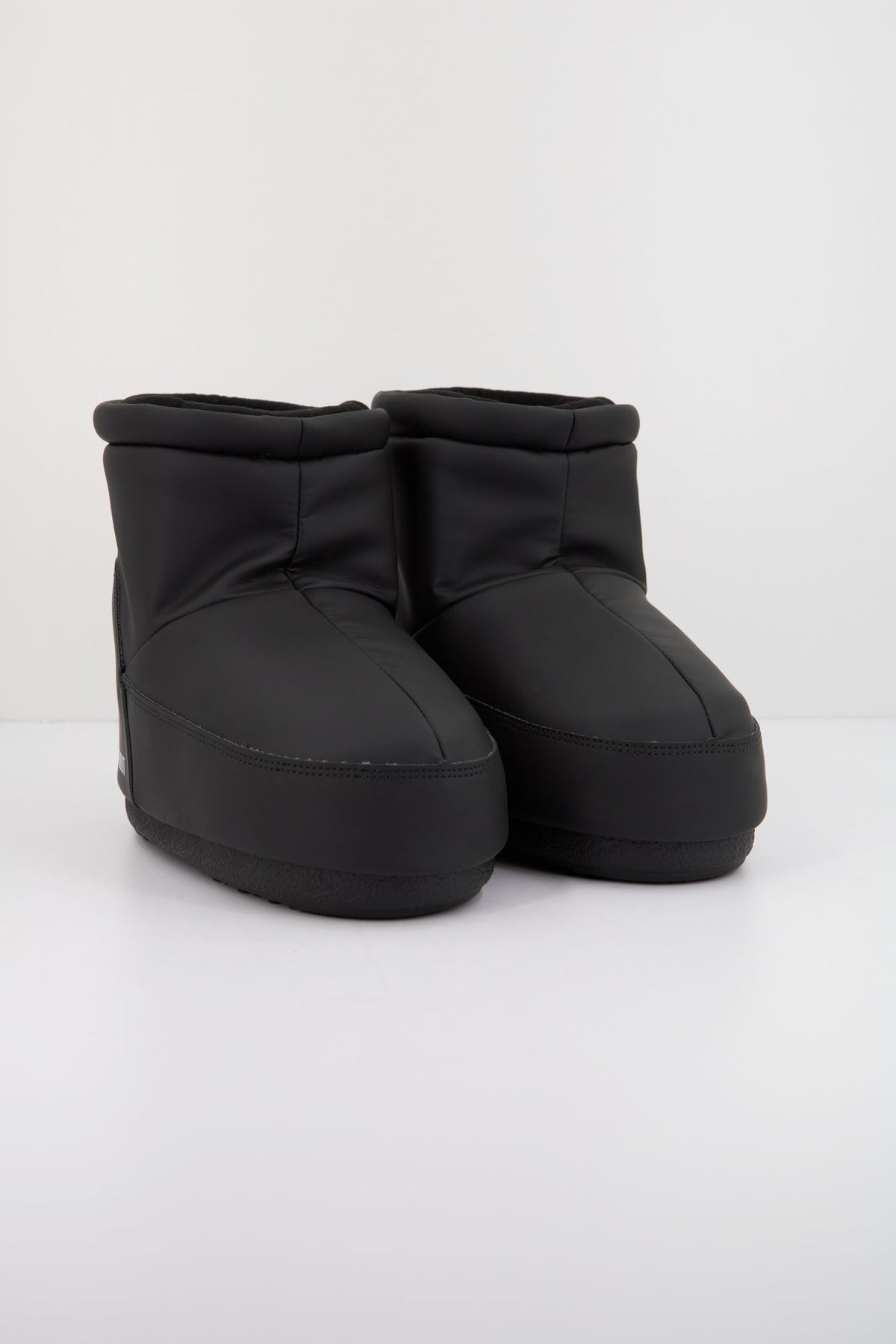 MOON BOOT ICON LOW NOLACE RUBBER 14094100 001 en color NEGRO (2)