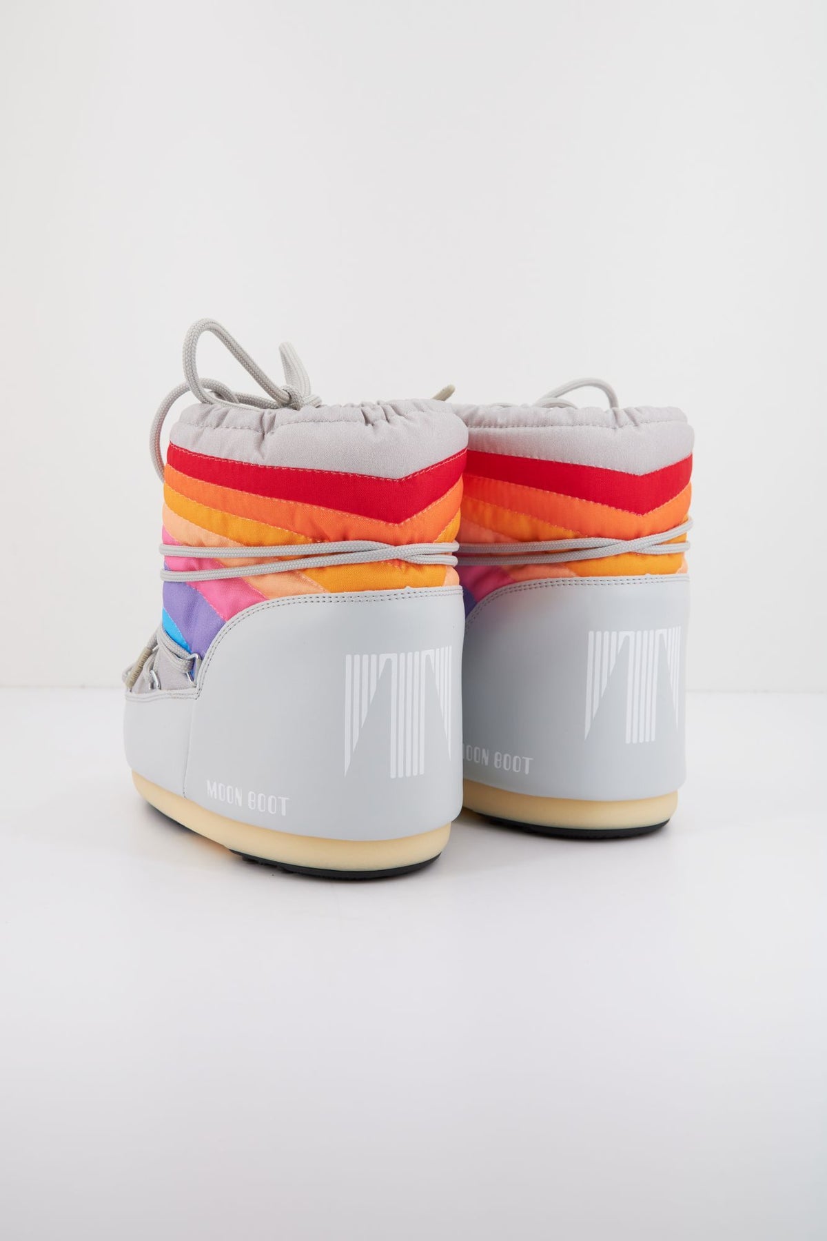 MOON BOOT ICON LOW RAINBOW 14094300 001 en color GRIS (3)