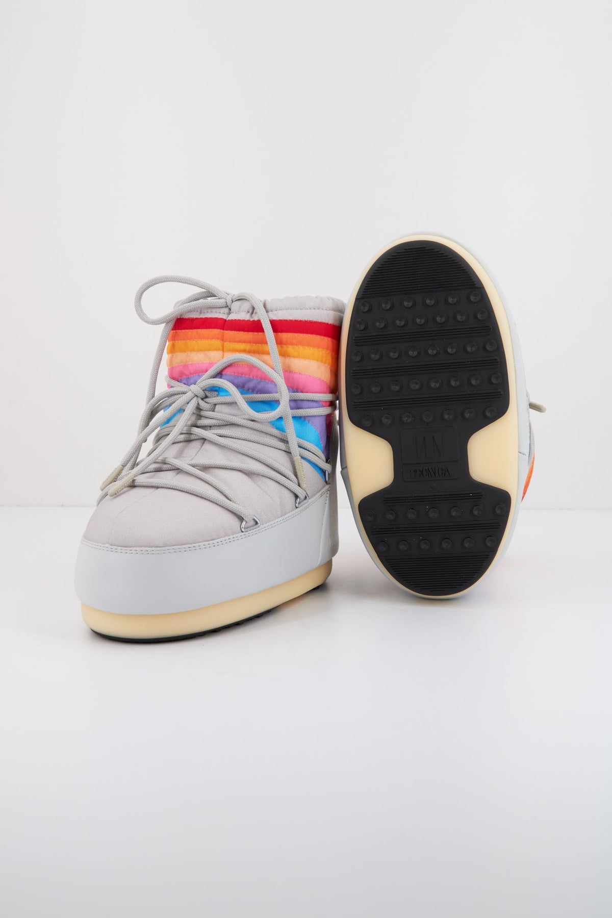 MOON BOOT ICON LOW RAINBOW 14094300 001 en color GRIS (4)