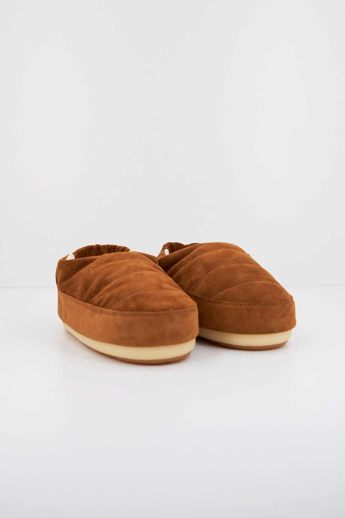 MOON BOOT SANDAL BAND SUEDE 14601500 001 en color MARRON (2)