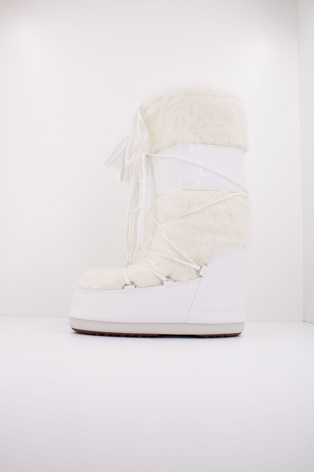 MOON BOOT ICON FAUX FUR 14089000 002 en color BLANCO (1)