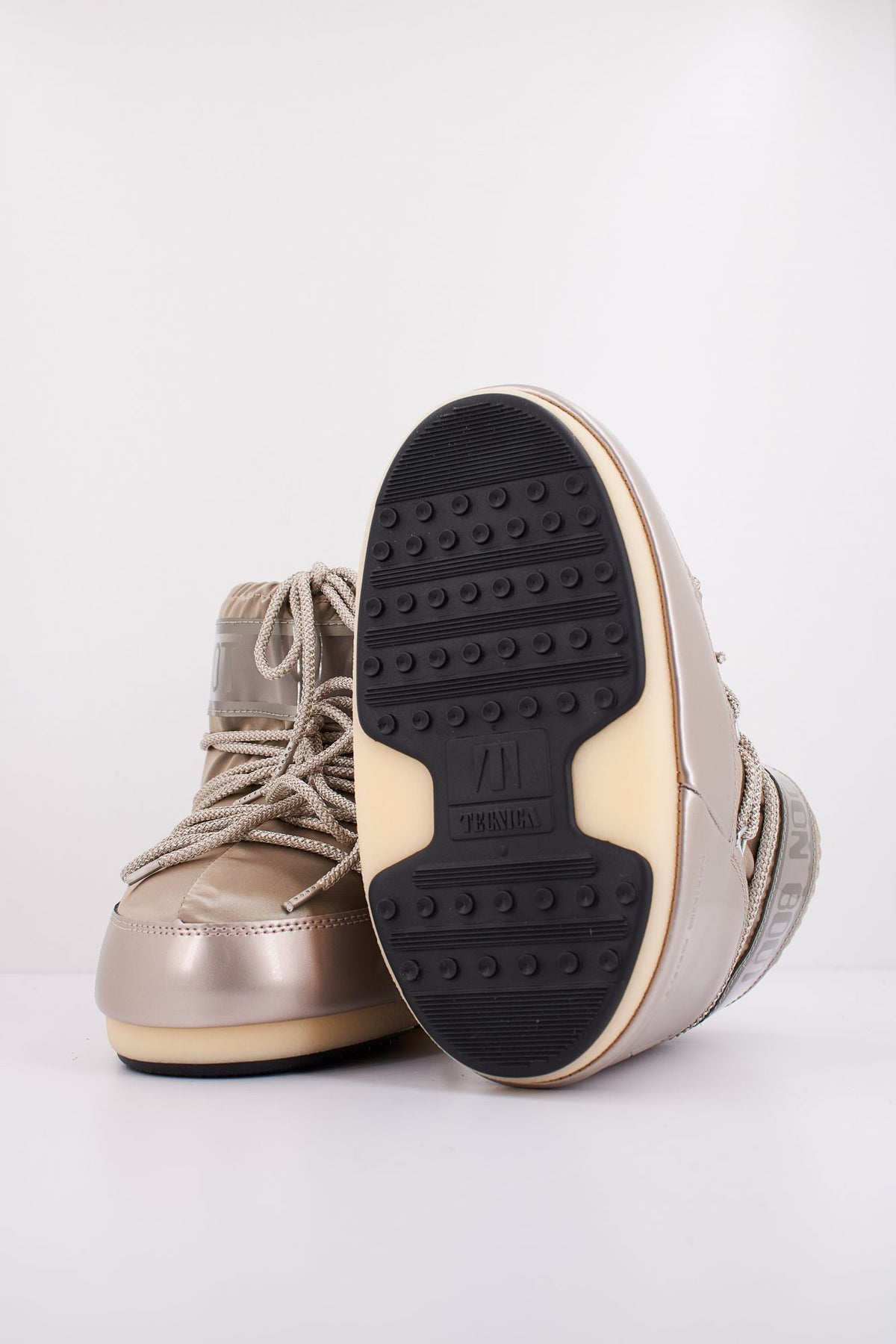 MOON BOOT ICON LOW GLANCE 14093500 003 en color BRONCE (5)