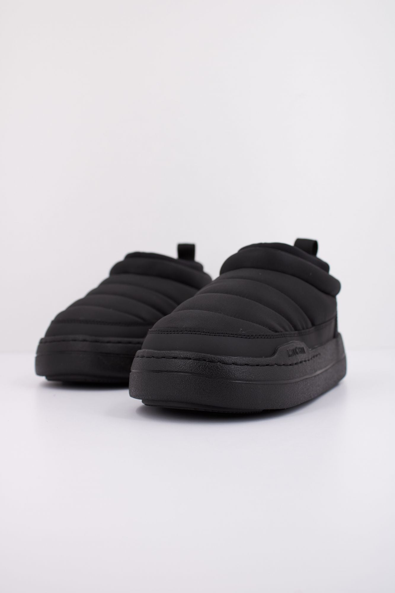 MOON BOOT MB PARK SOFT NYLO en color NEGRO (2)