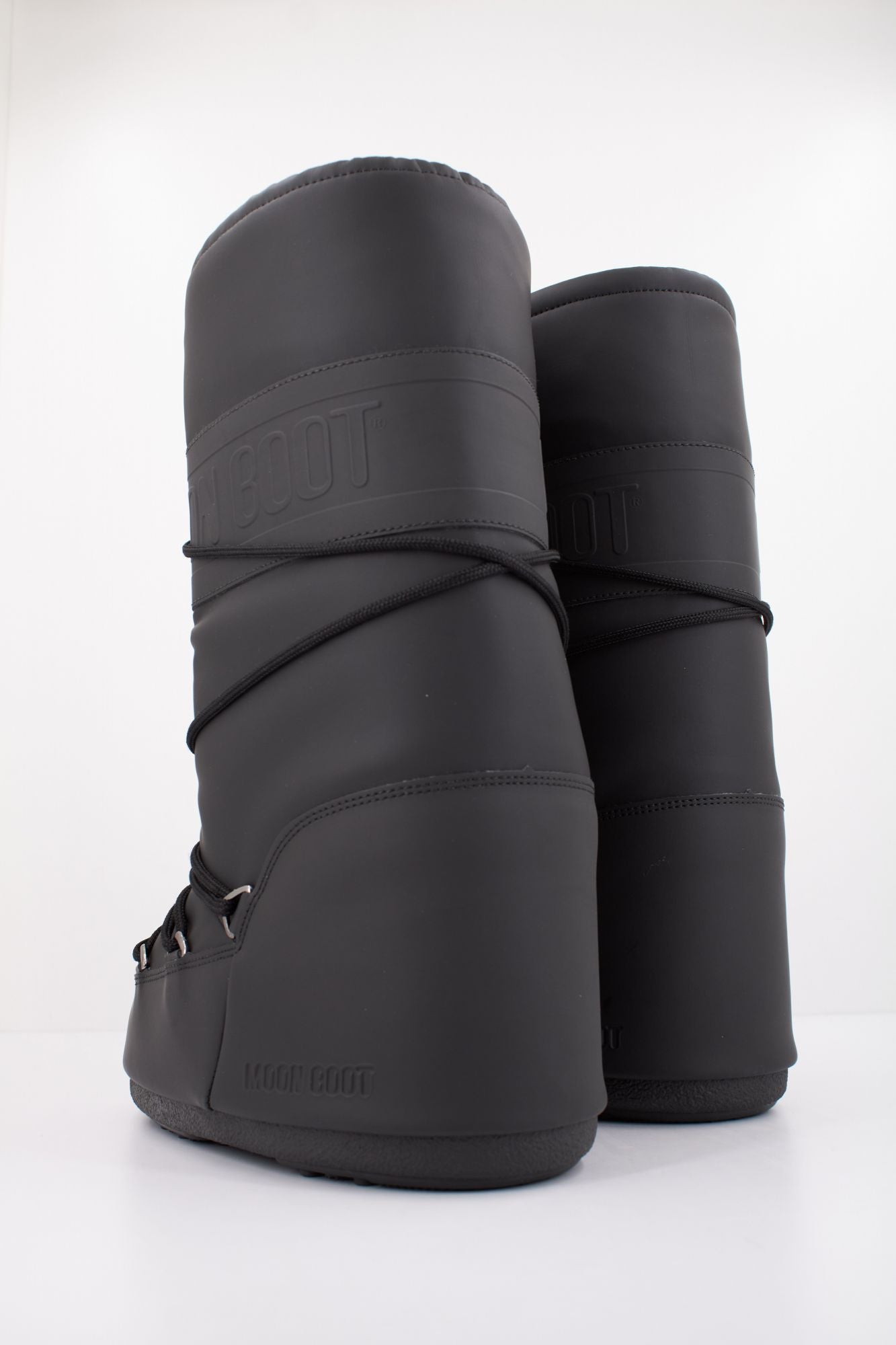 MOON BOOT MB ICON RUBBER en color NEGRO (4)