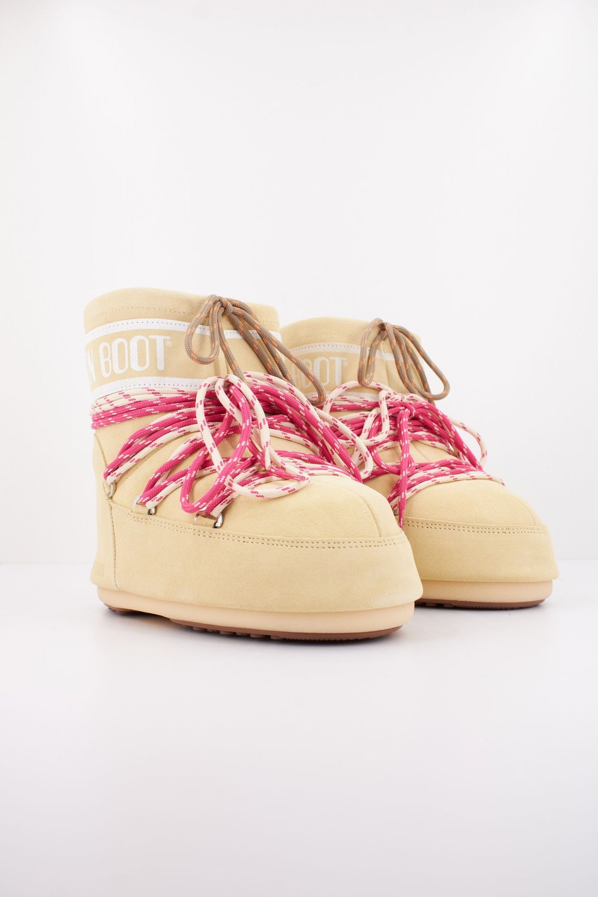 MOON BOOT ICON LOW SUEDE LACE 14096700 021 en color VERDE (2)
