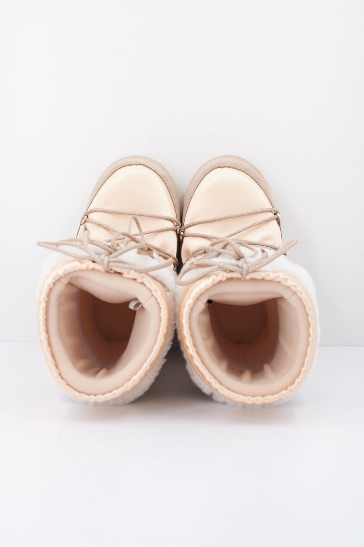MOON BOOT ICON PEARLY PLUS 14032000 01 en color NUDE (3)