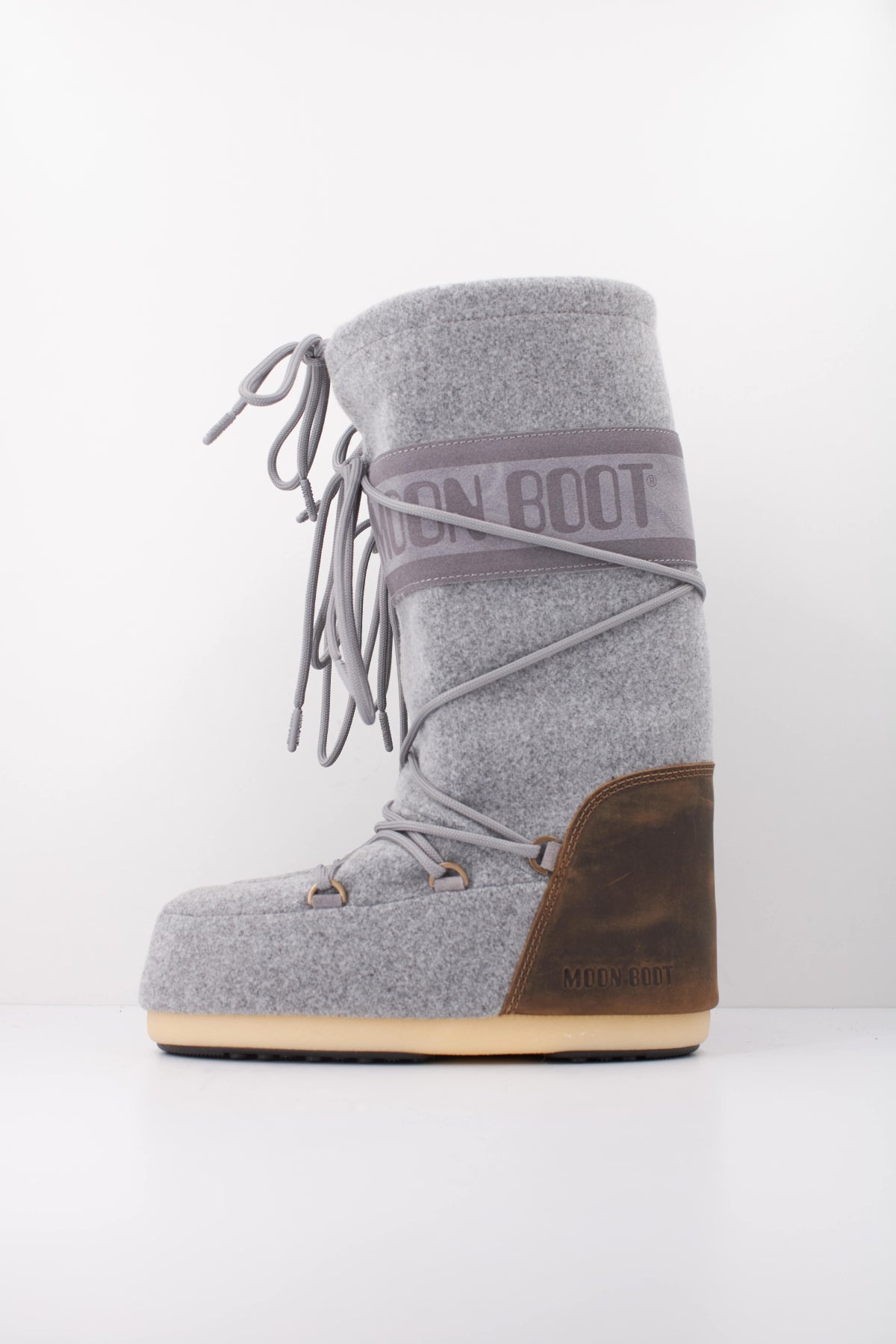 MOON BOOT MB ICON NUBUCK FELT en color GRIS (1)