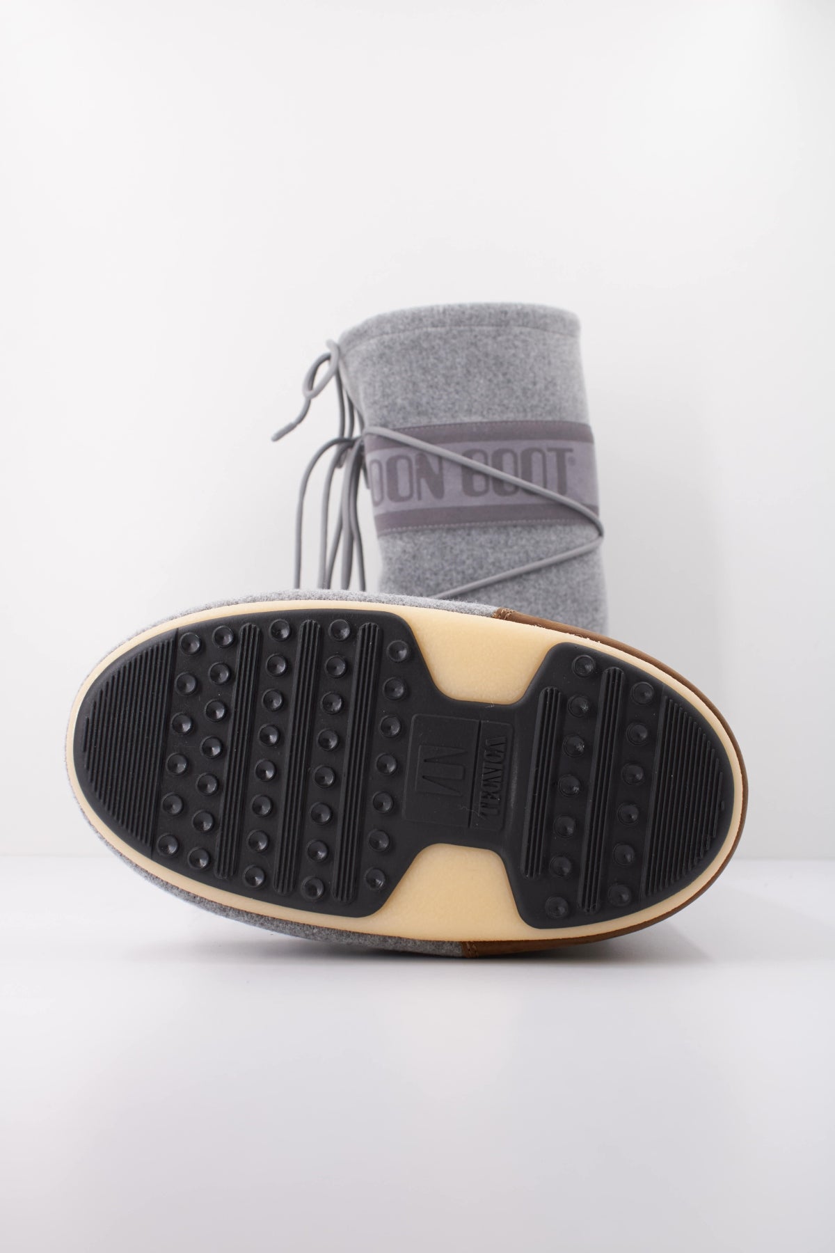 MOON BOOT ICON NUBUCK FELT 14032300 05 en color GRIS (5)