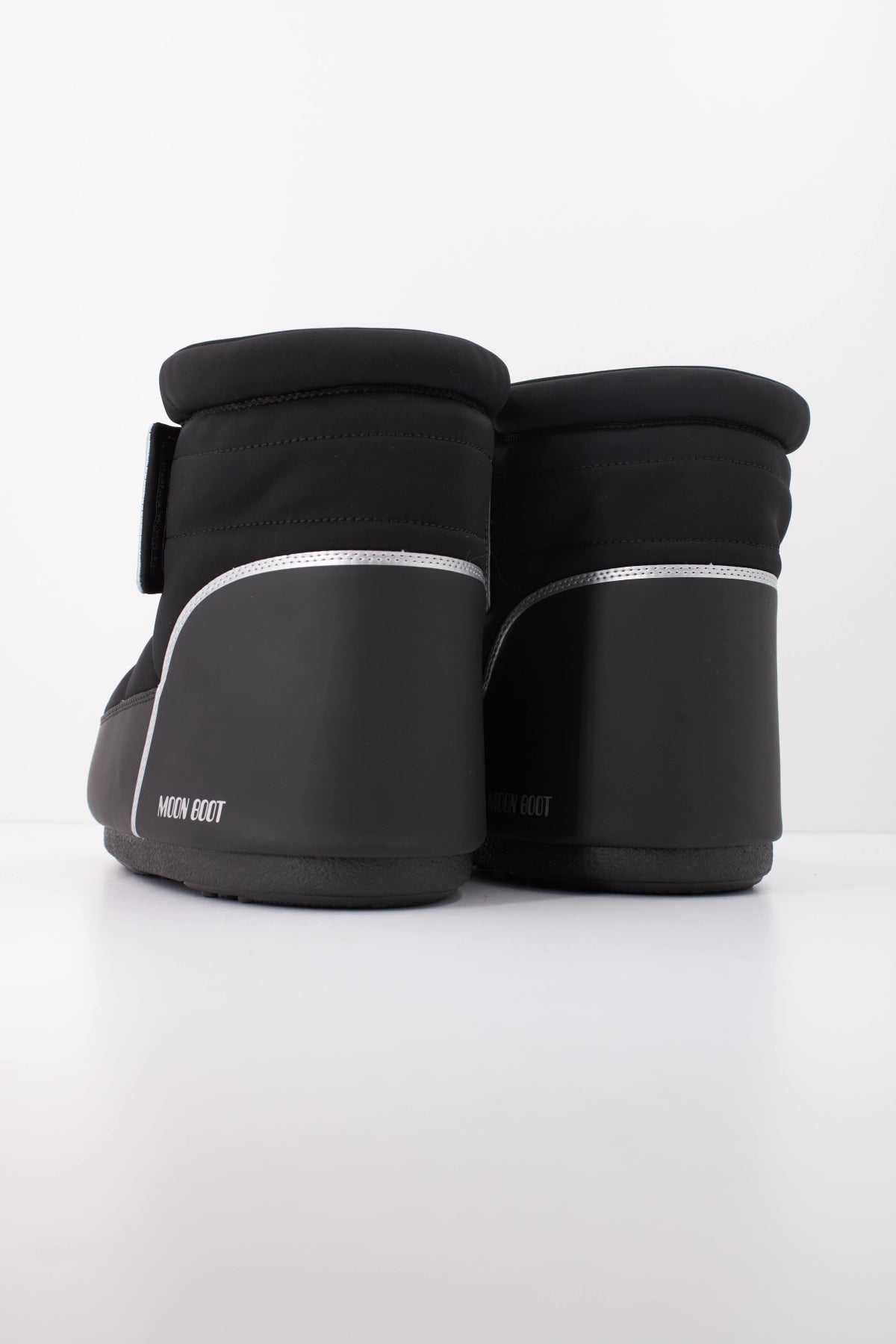 MOON BOOT MB ICON STRAP en color NEGRO (4)