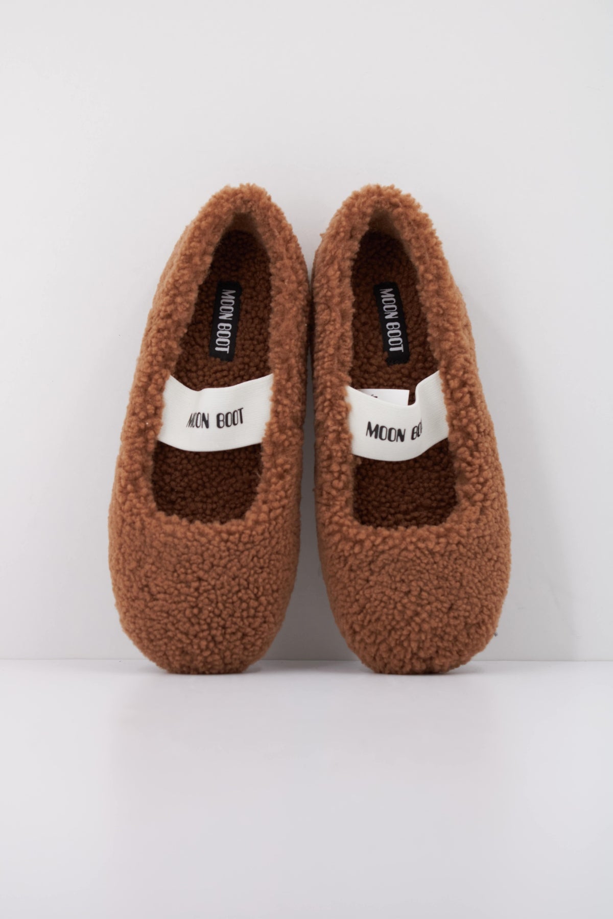 MOON BOOT SHEARLING BALLERINA 24000100 008 en color MARRON (3)