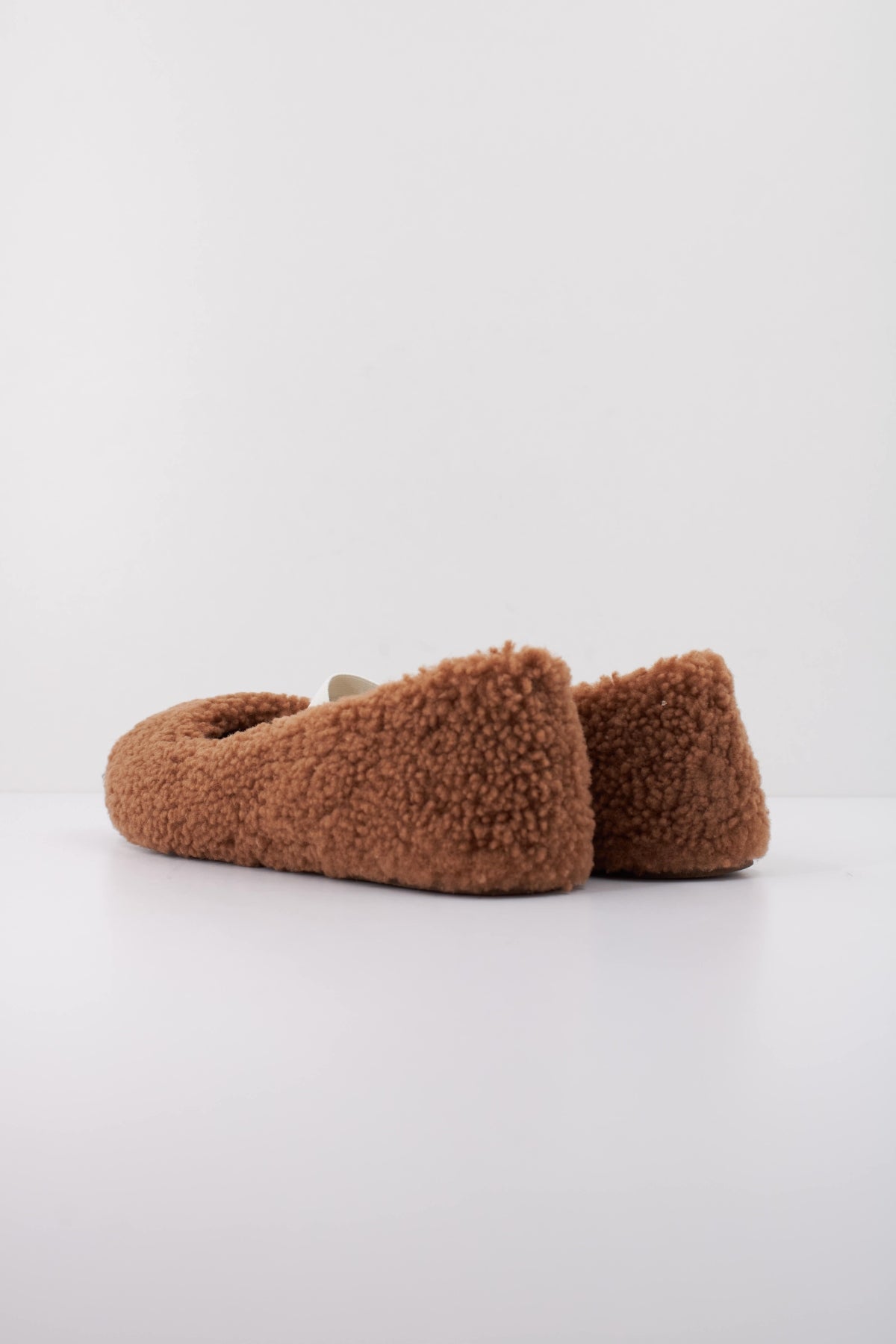 MOON BOOT SHEARLING BALLERINA 24000100 008 en color MARRON (4)