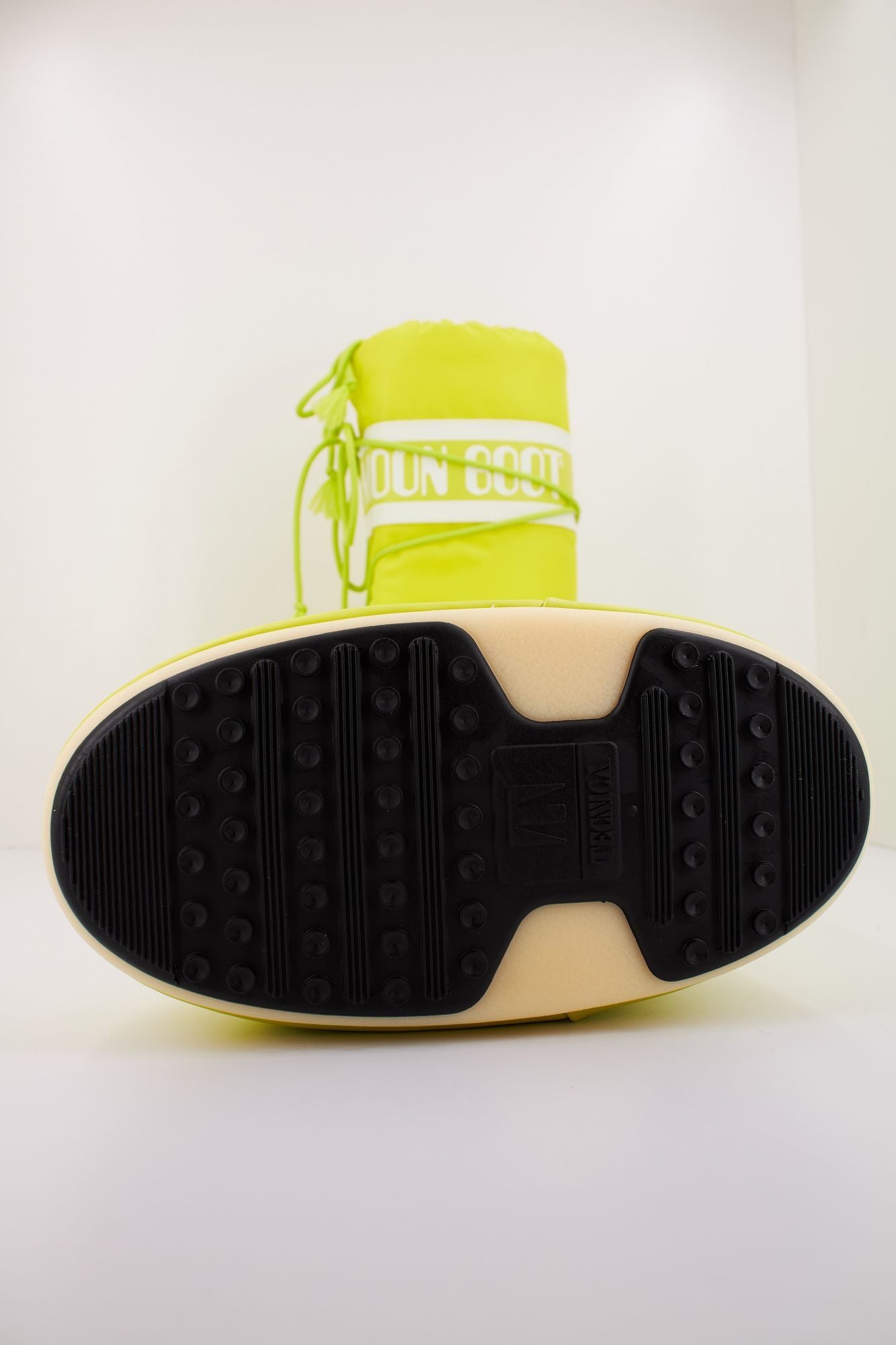 MOON BOOT MB ICON NYLON en color AMARILLO (5)