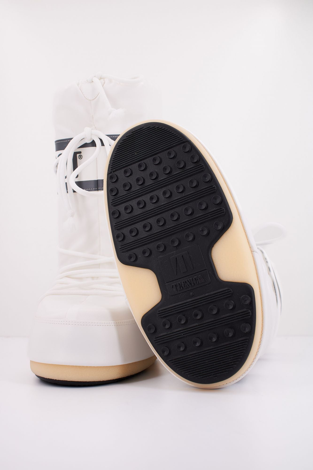 MOON BOOT MB ICON NYLON en color BLANCO (5)