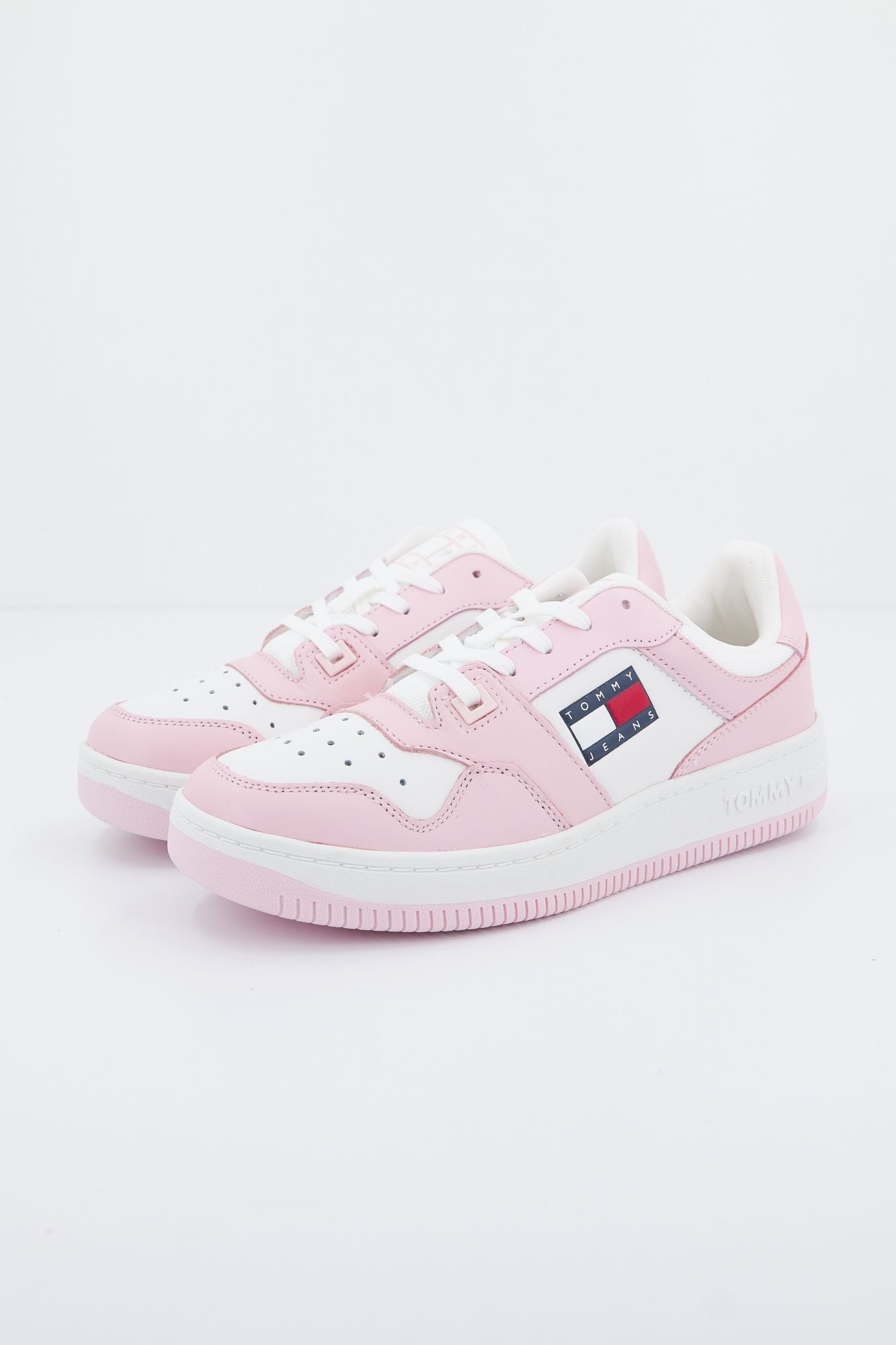 TOMMY JEANS RETRO BASKET WMN en color ROSA (1)
