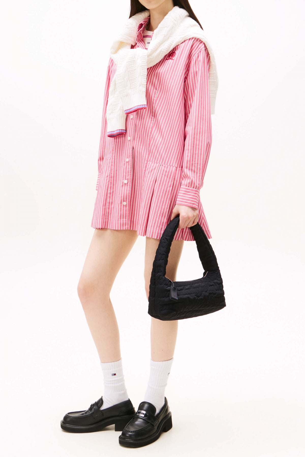 TOMMY JEANS TJW URBAN AOP SHOULDER B en color NEGRO (4)