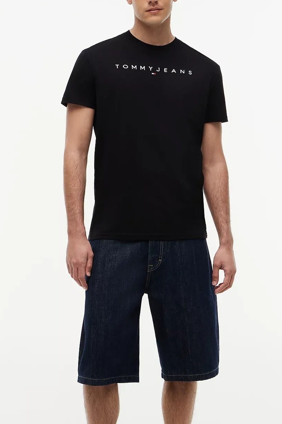 TOMMY JEANS REG LINEAR en color NEGRO (1)
