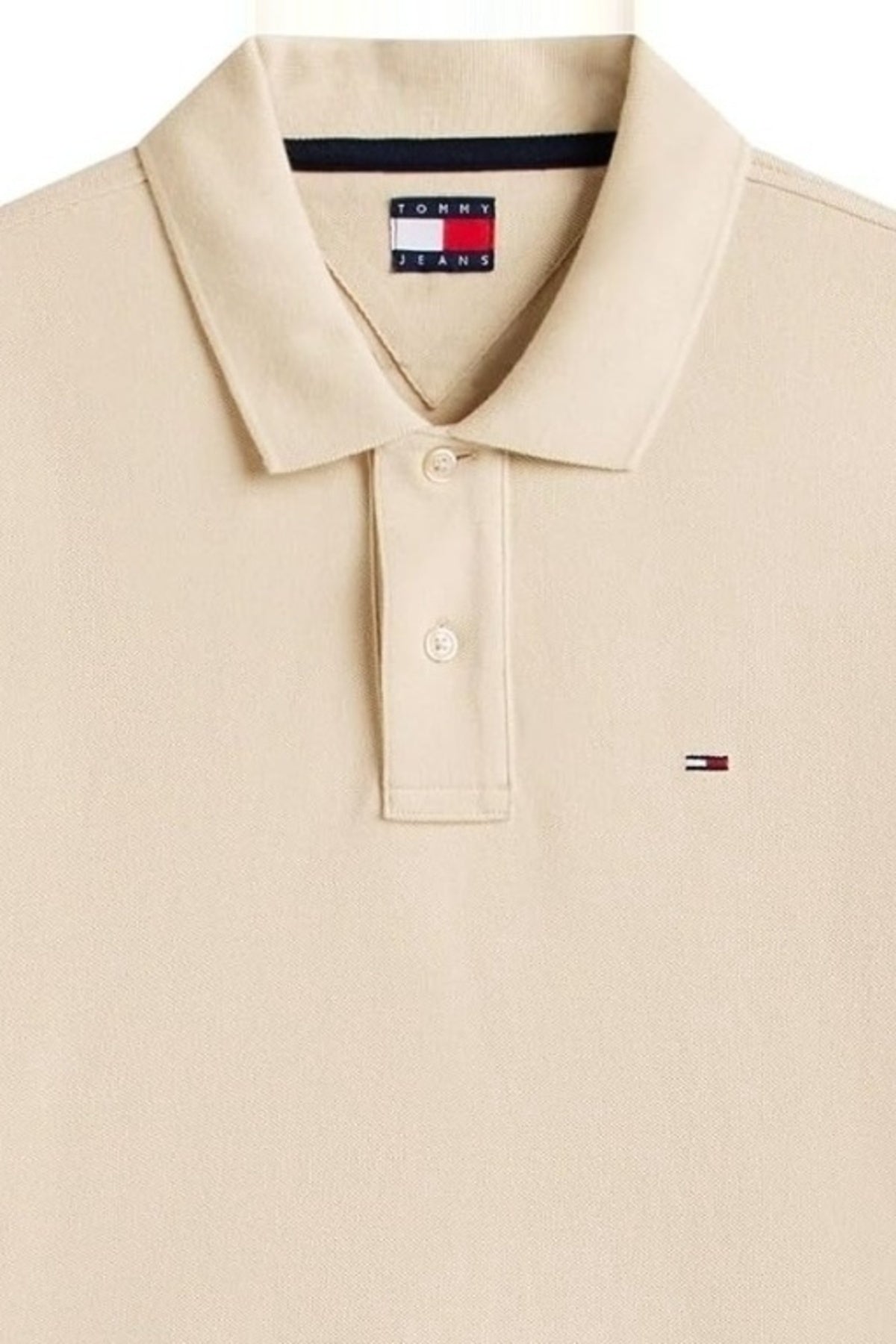 TOMMY JEANS DM0DM22711 REG ESS en color BEIS (2)