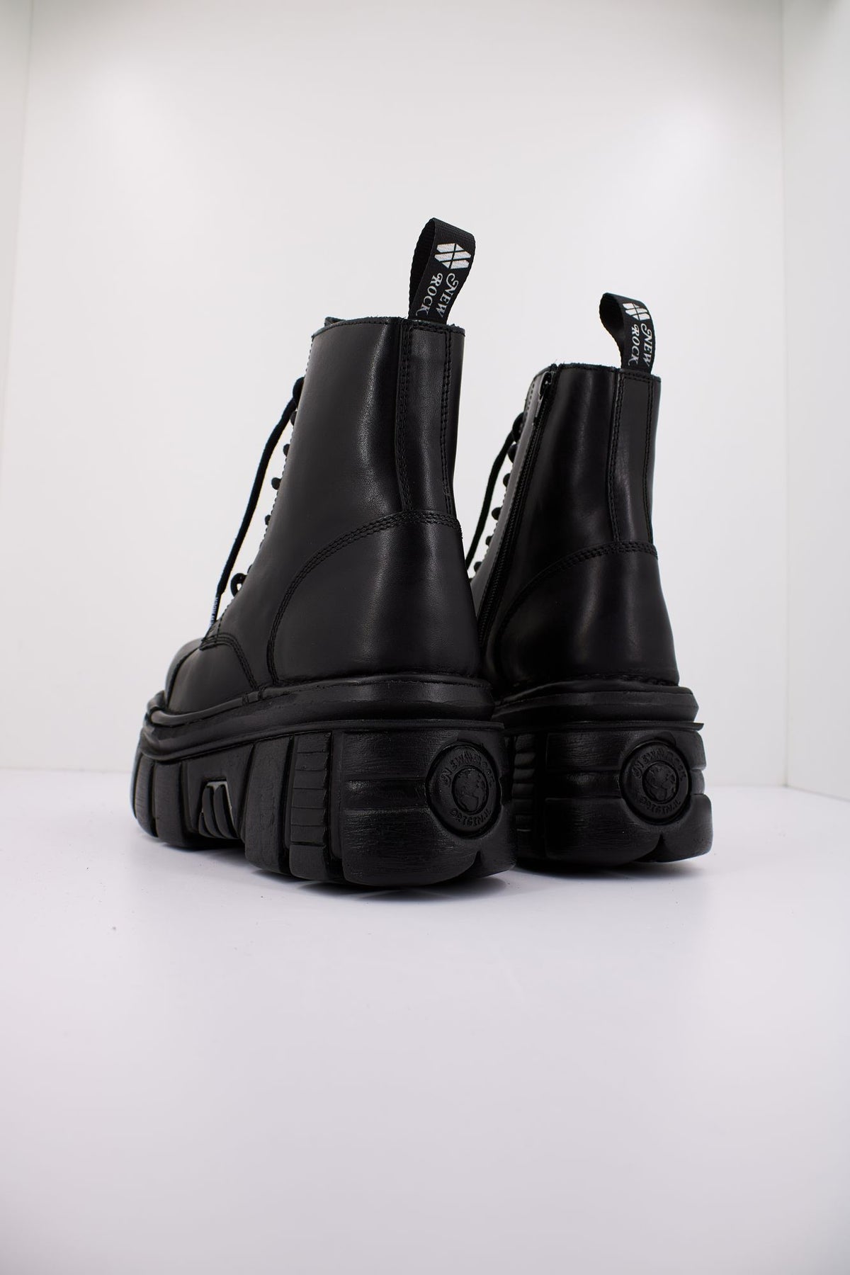 NEW ROCK MNEWMILI083 S21 en color NEGRO (3)