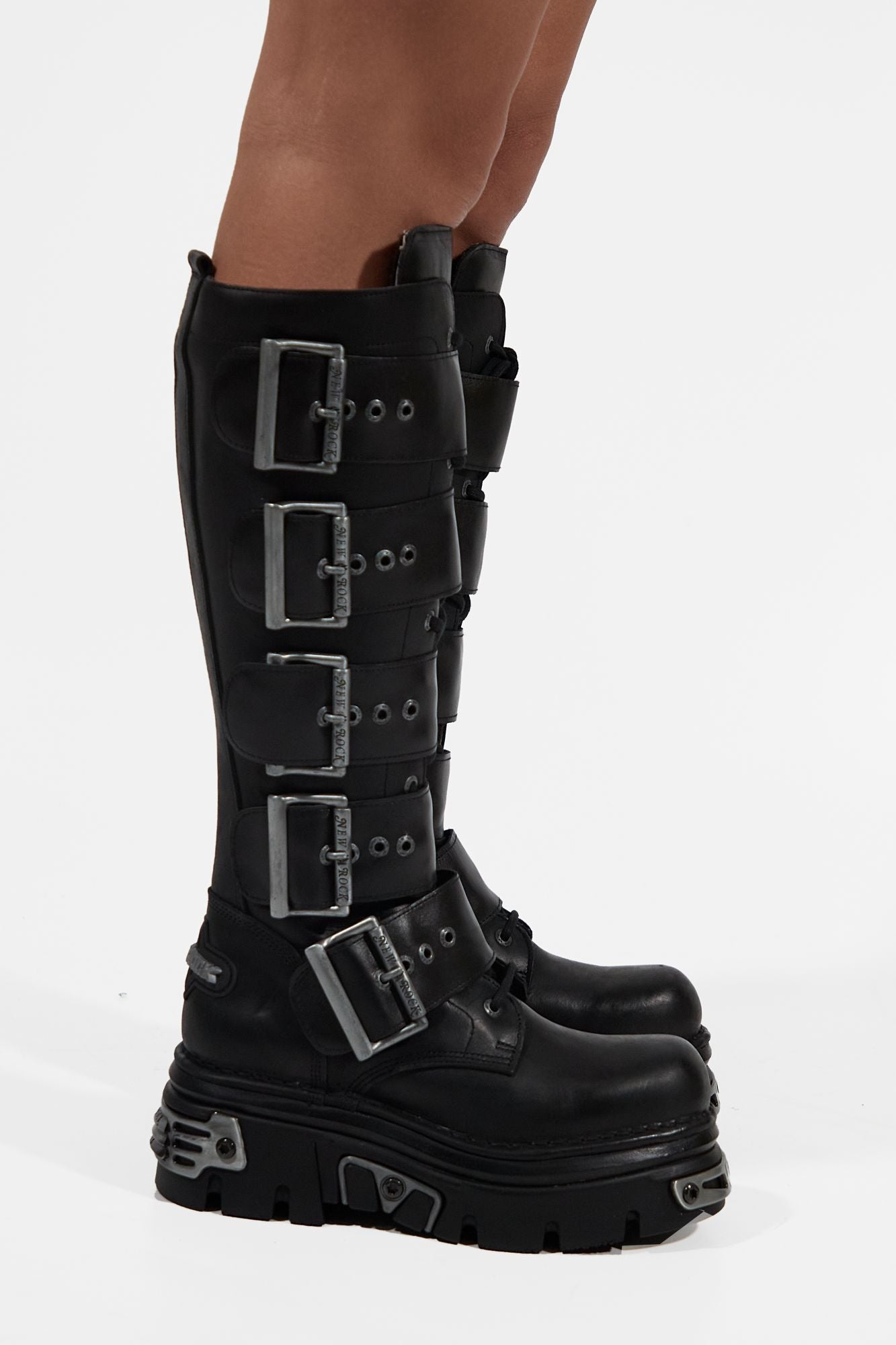 NEW ROCK BOOT METALLIC en color NEGRO (2)