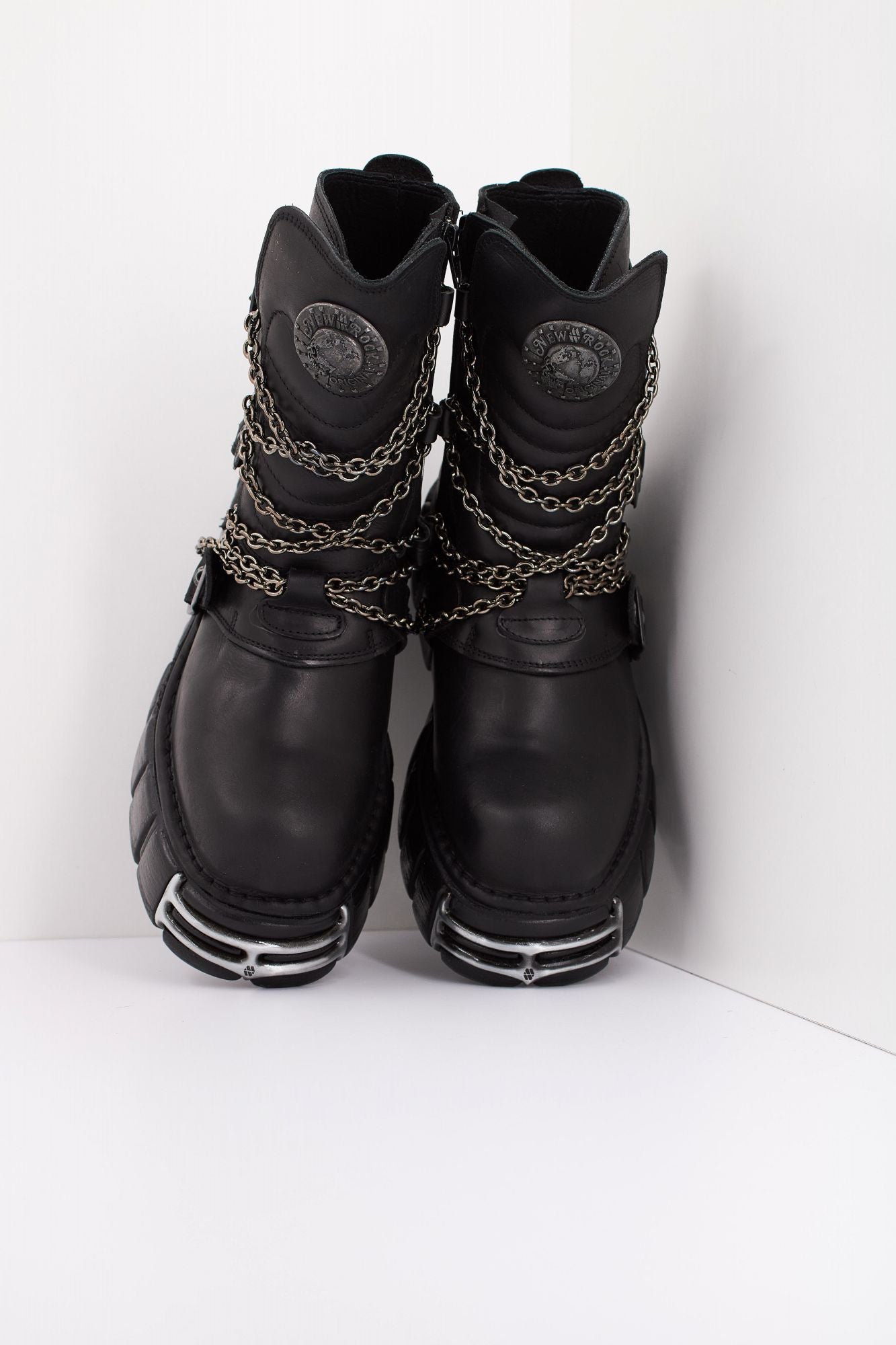 NEW ROCK BOOT METALLIC M1011 S1 en color NEGRO (3)